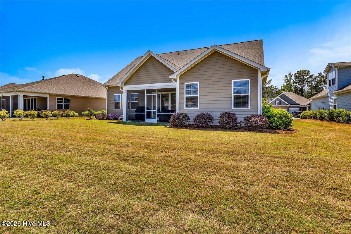 100569276 | Photo 54