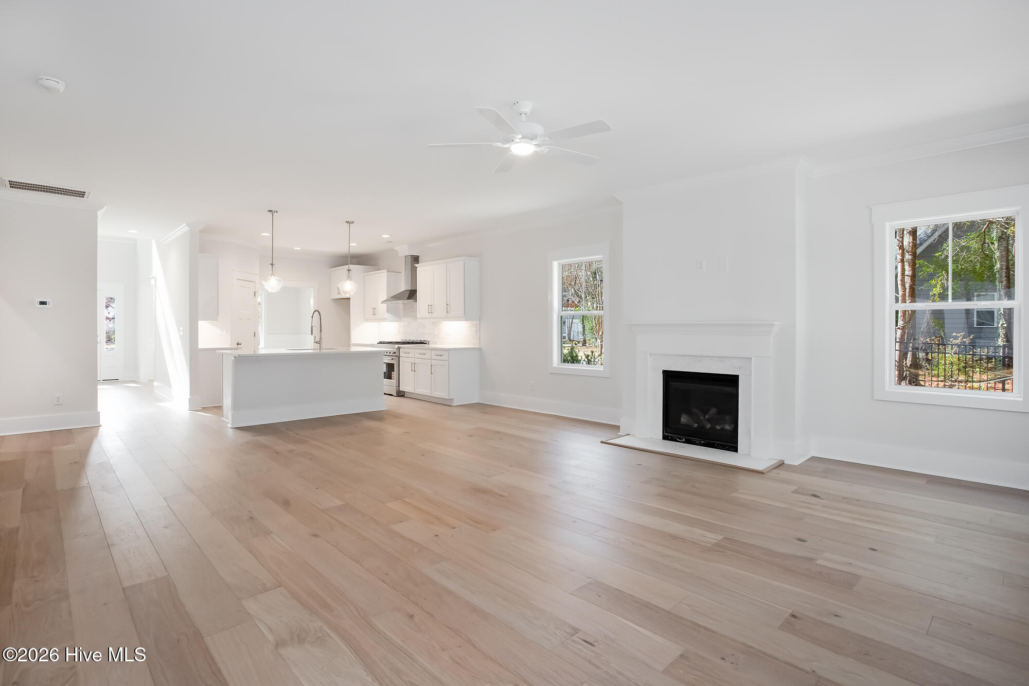 100559755 | Photo 10