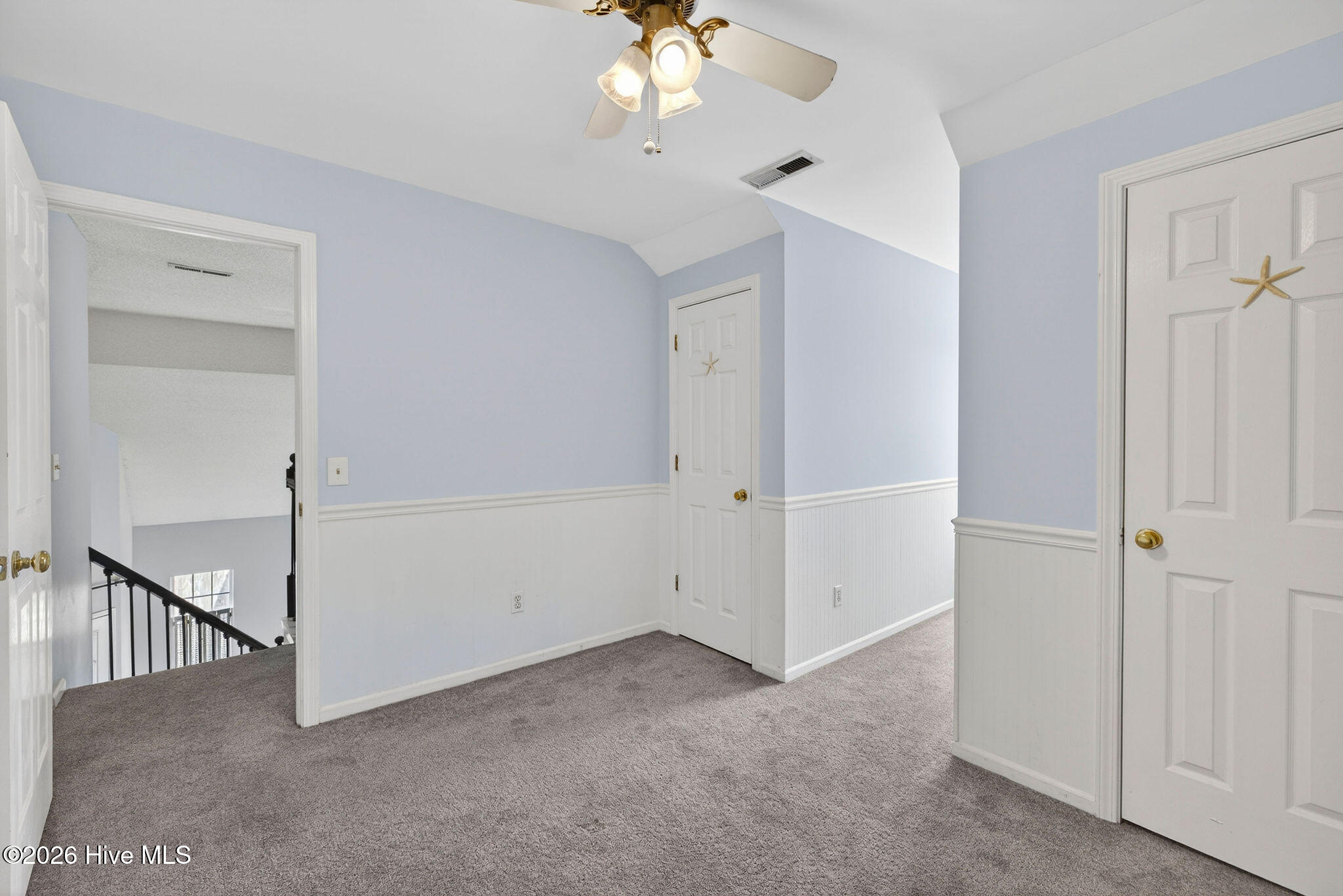 100567707 | Photo 43