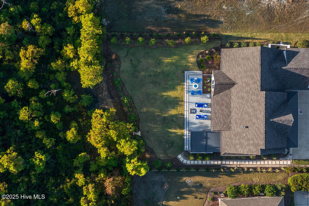 100544348 | Photo 38