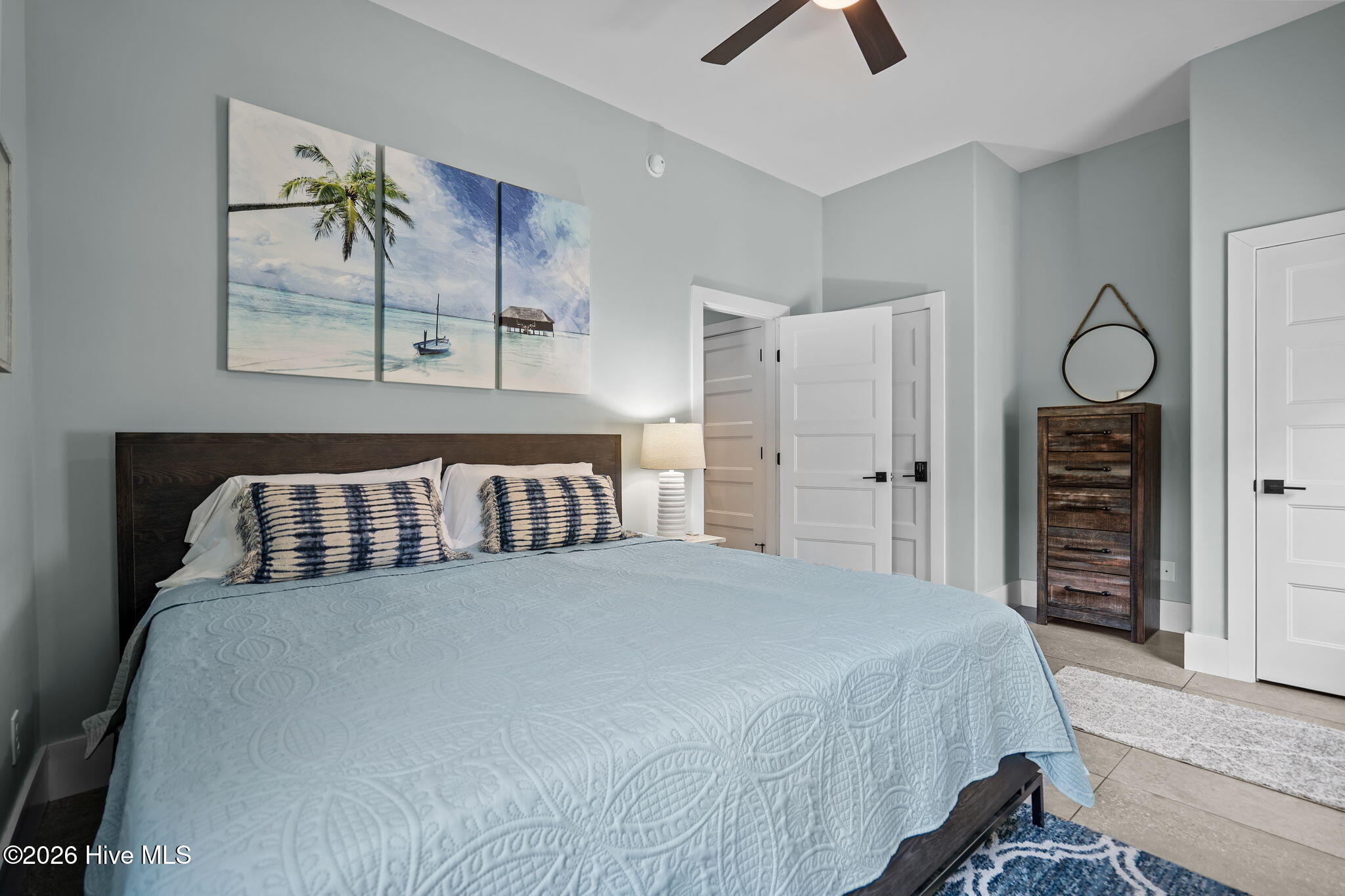 100552743 | Photo 25