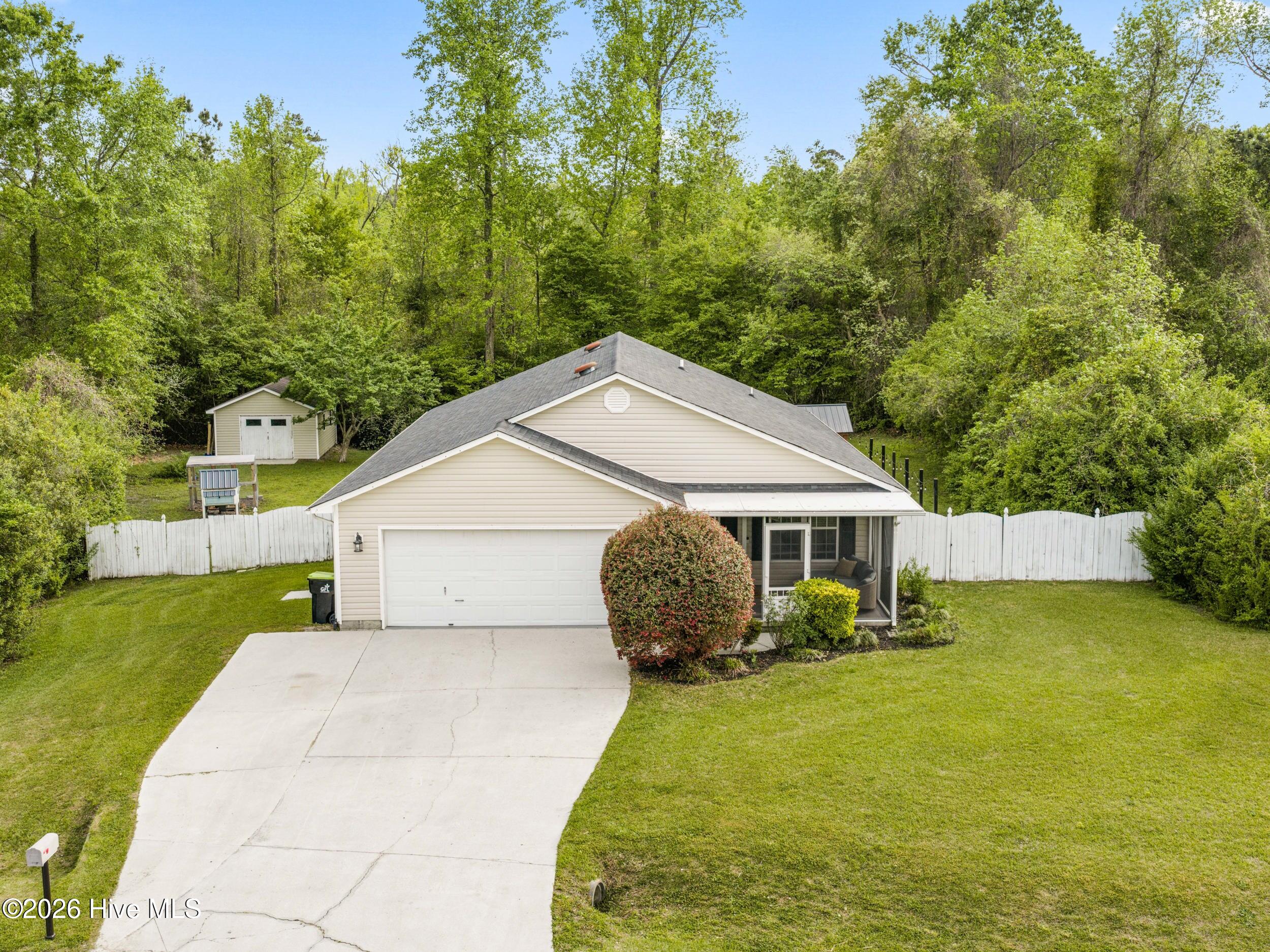 100567636 | Photo 44