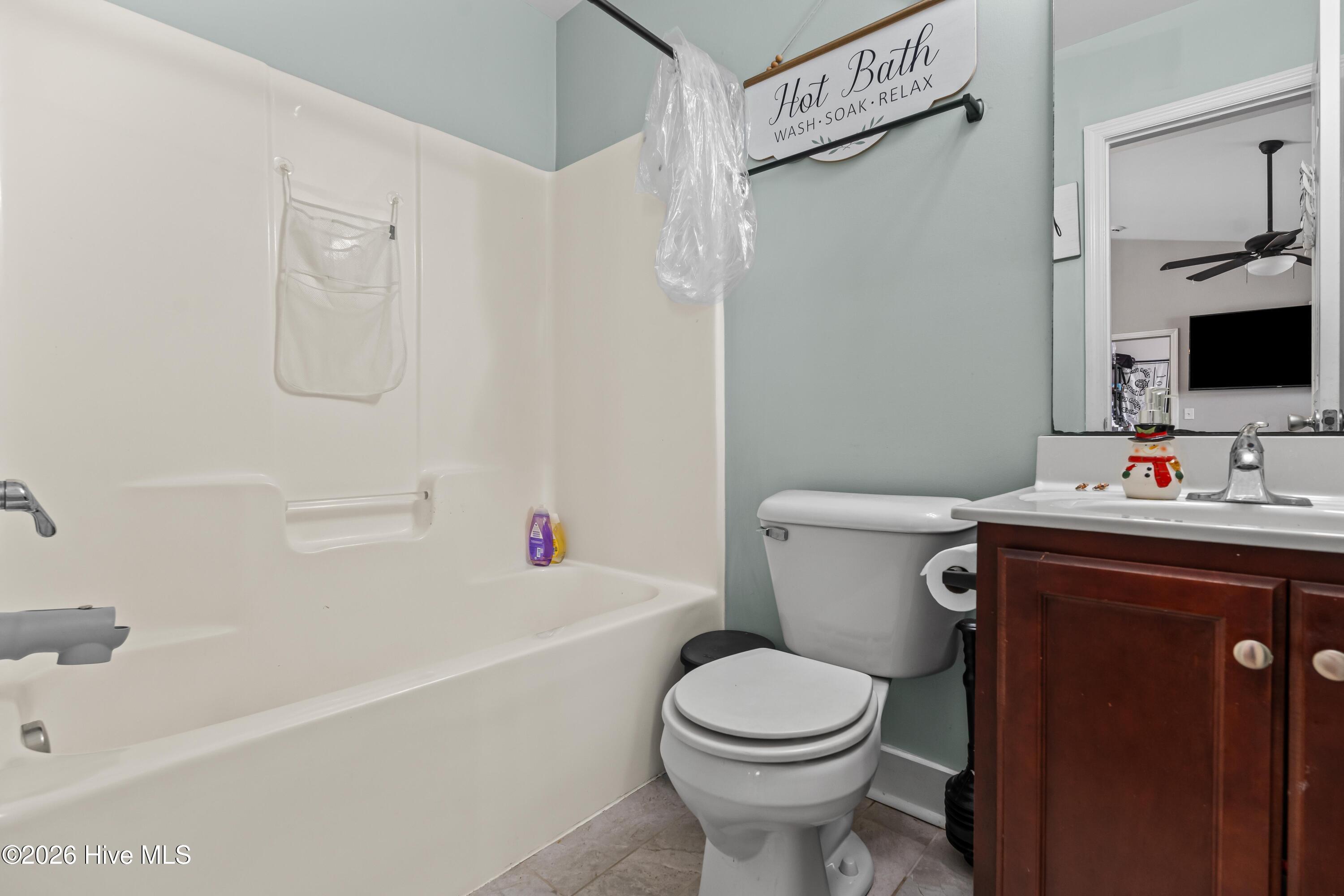 100560404 | Photo 14