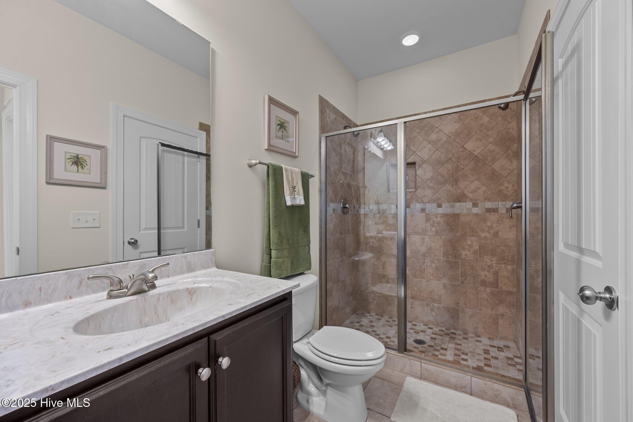 100515598 | Photo 21