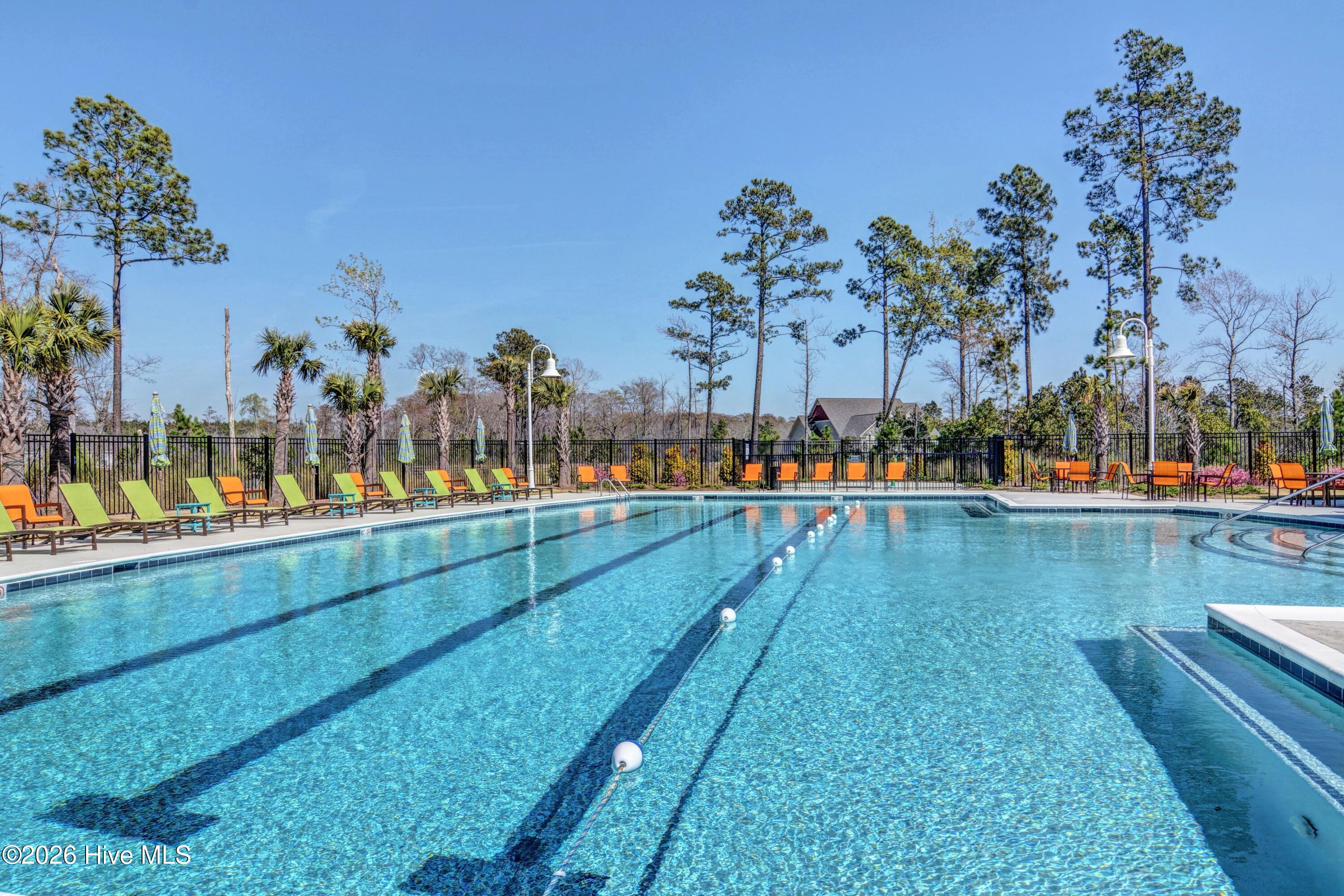 100548554 | Photo 57