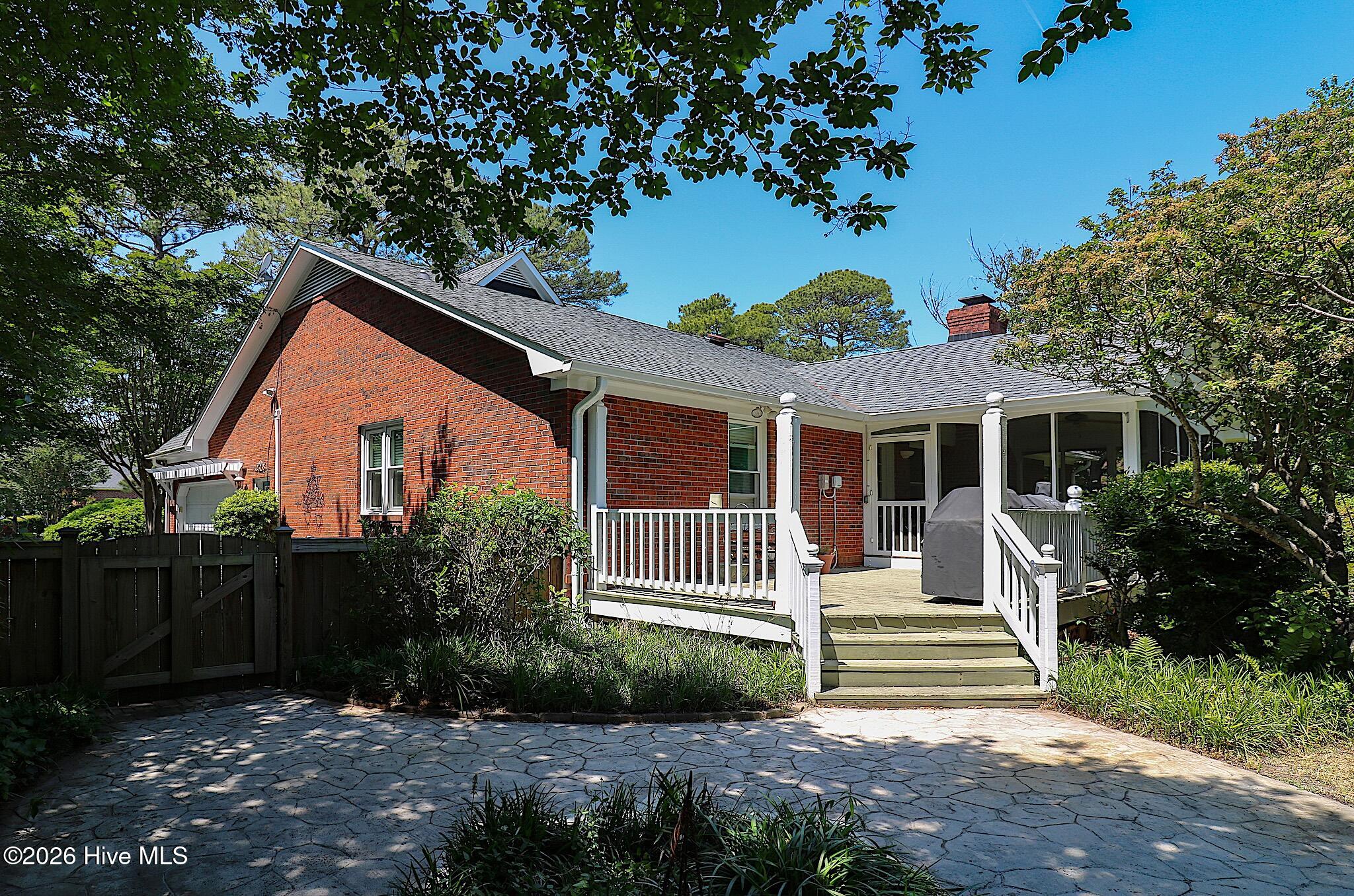 100569674 | Photo 36