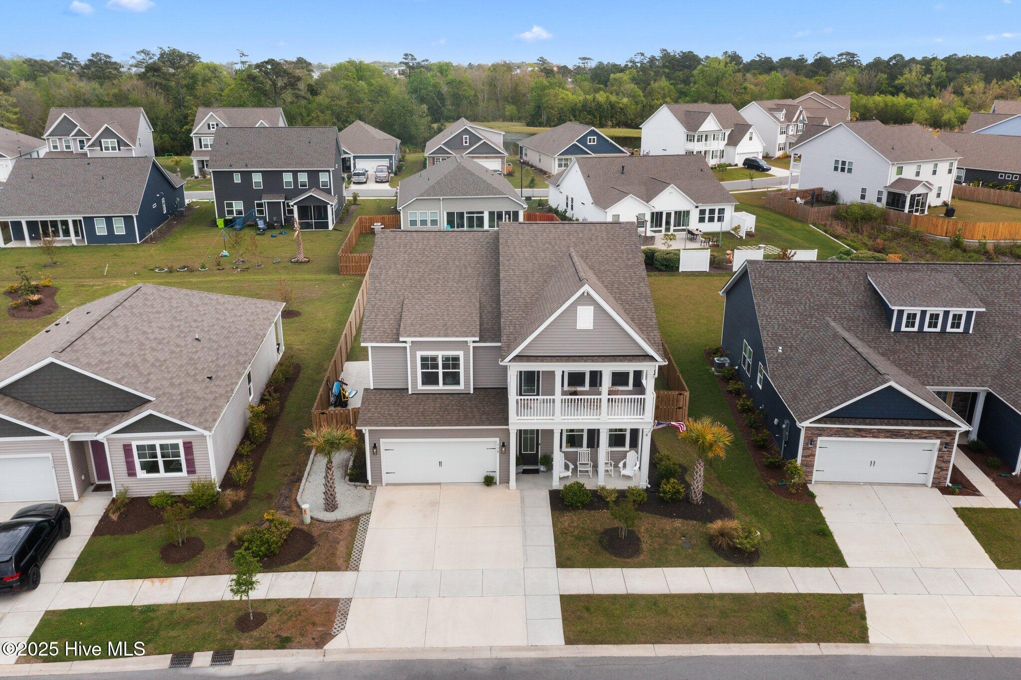 100545620 | Photo 61