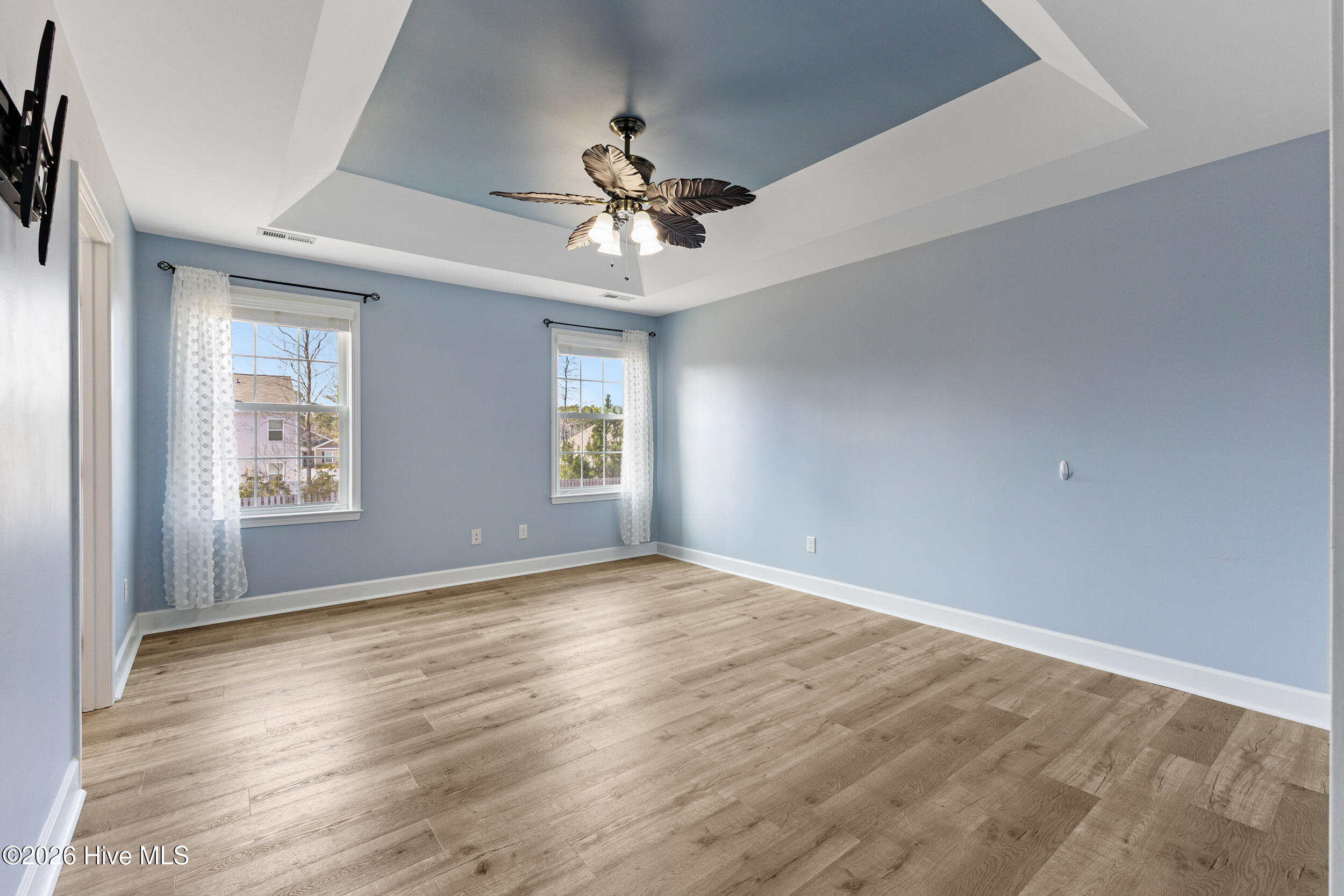 100557020 | Photo 21