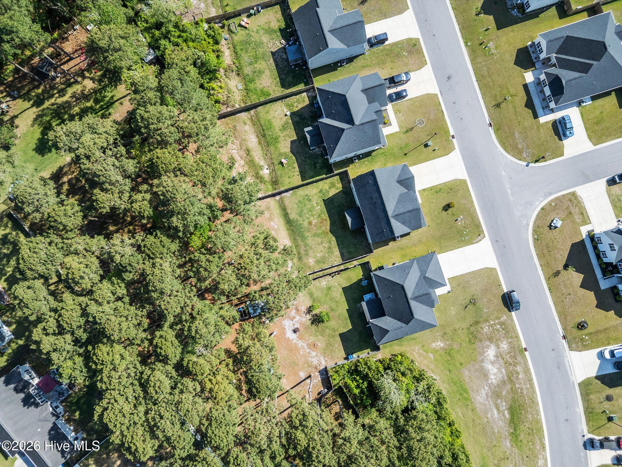 100570227 | Photo 56