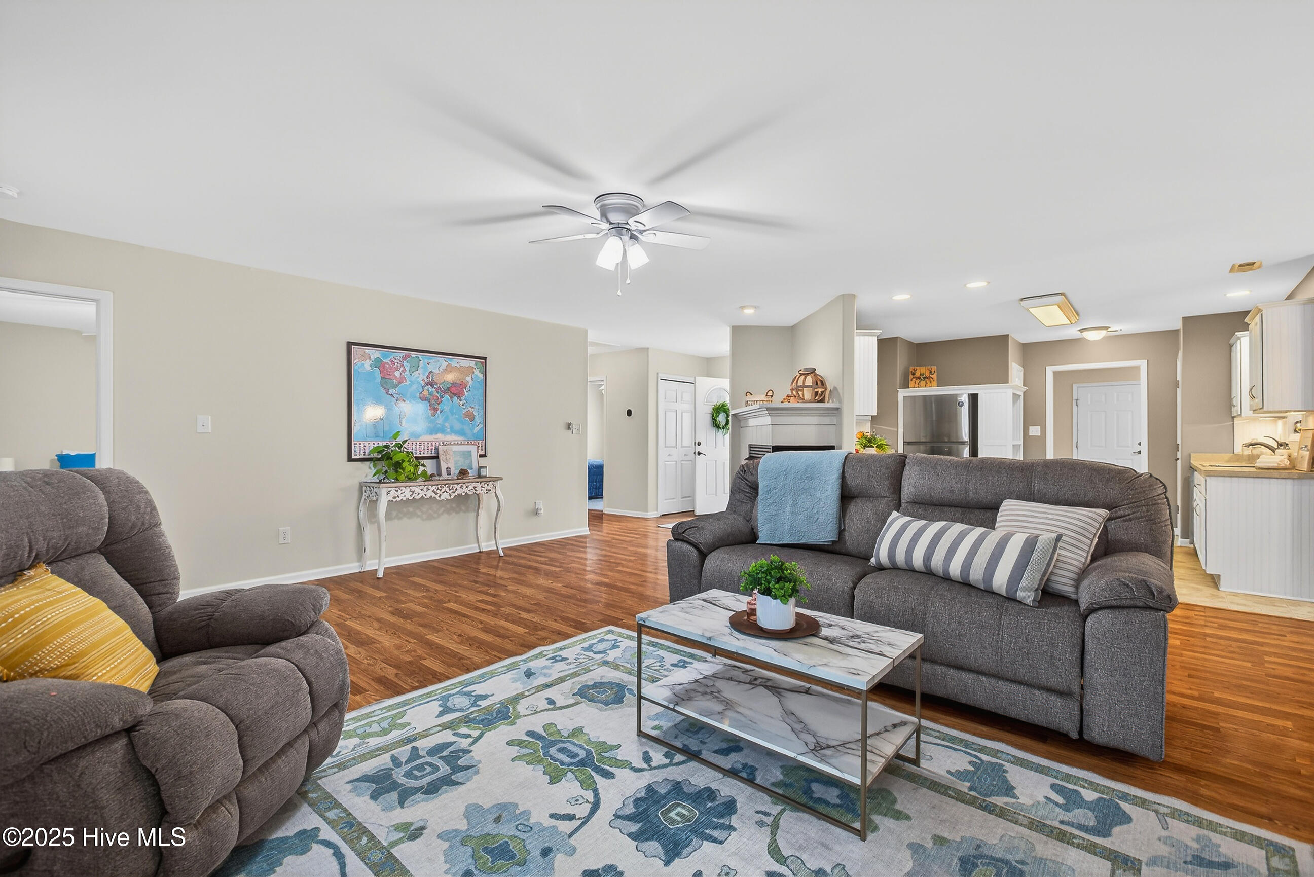 100546010 | Photo 10