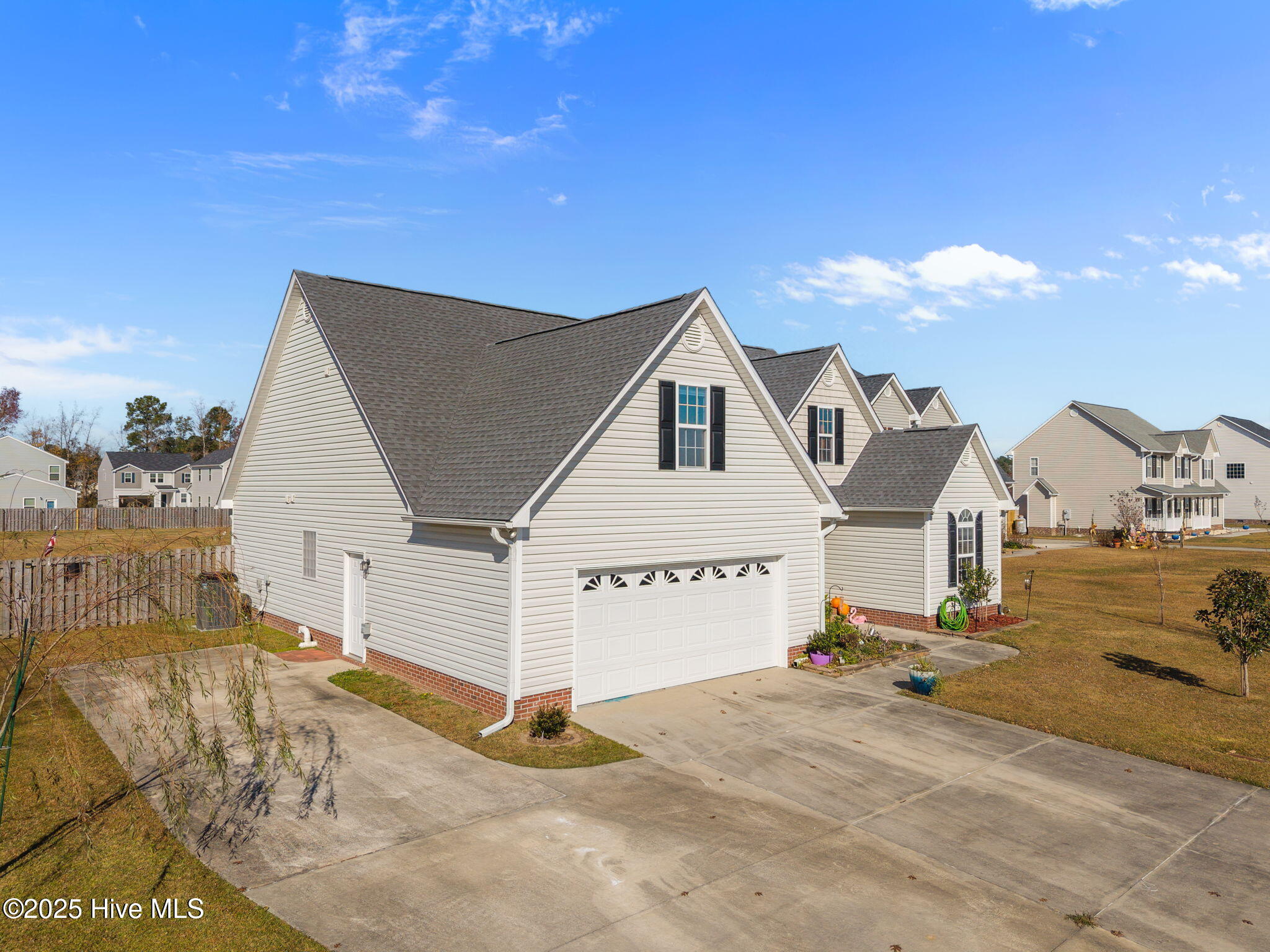 116 Weste Avenue, Jacksonville, NC 28540 – photo 3: 36-web-or-mls-116 Weste Ave 93