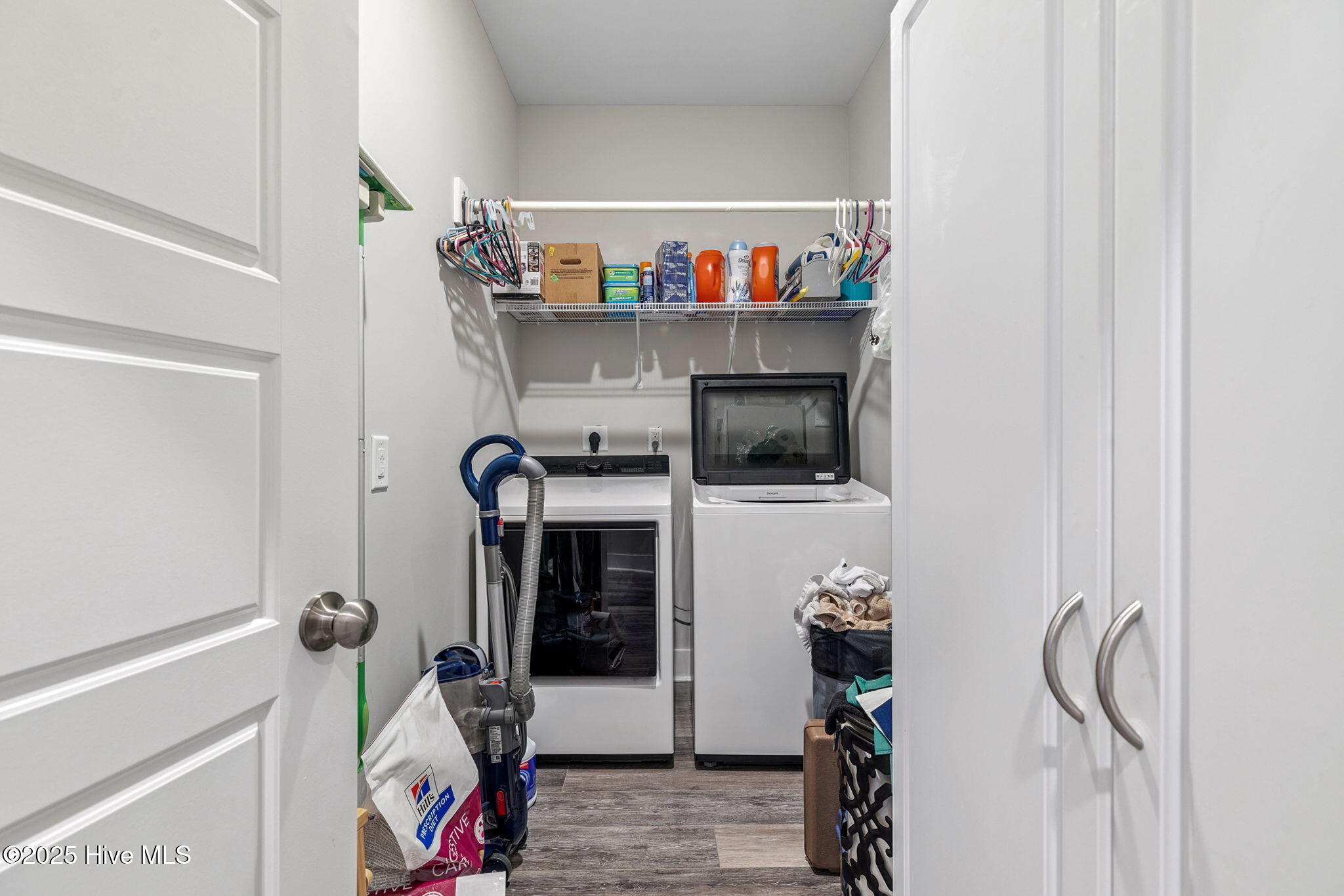 100520398 | Photo 46