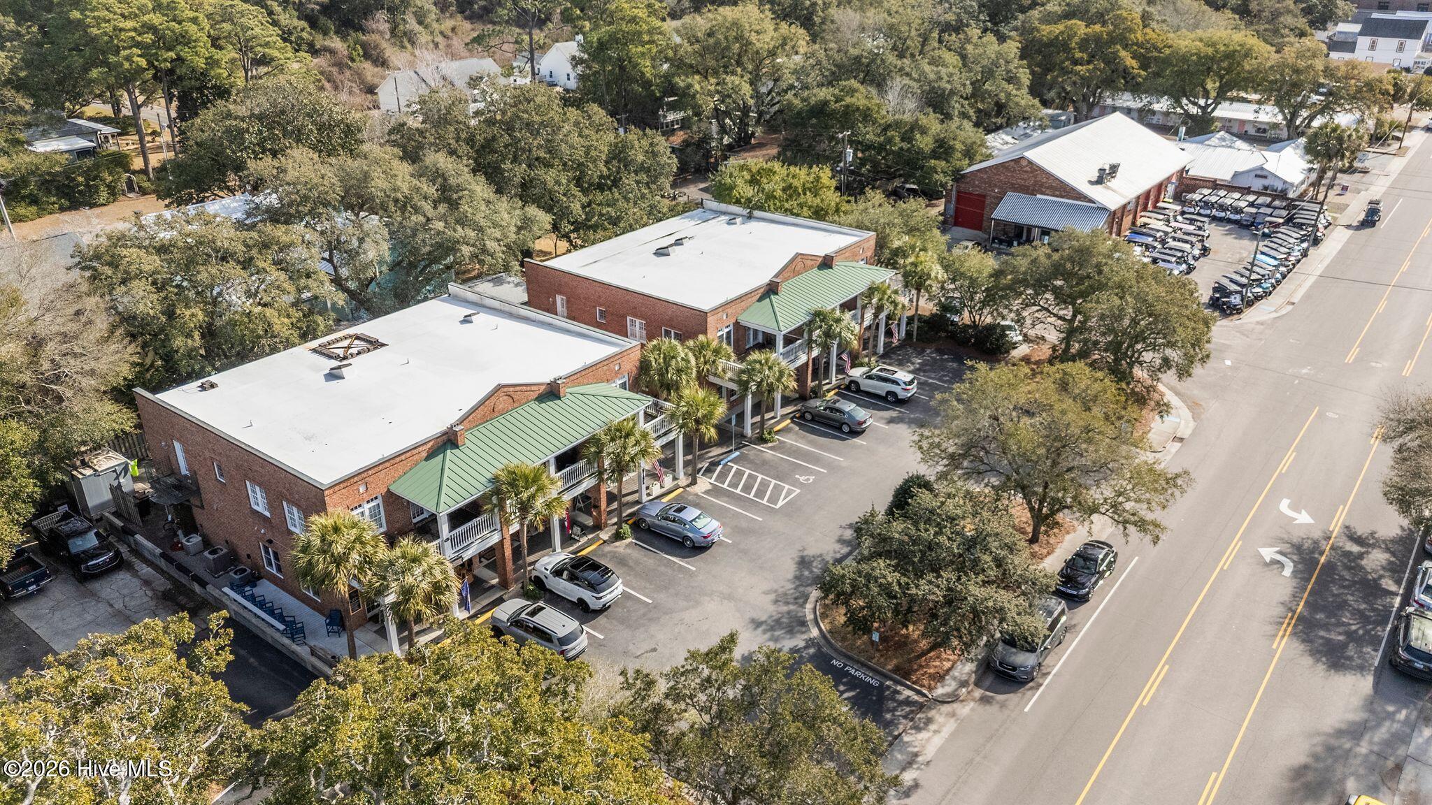 100550657 | Photo 29