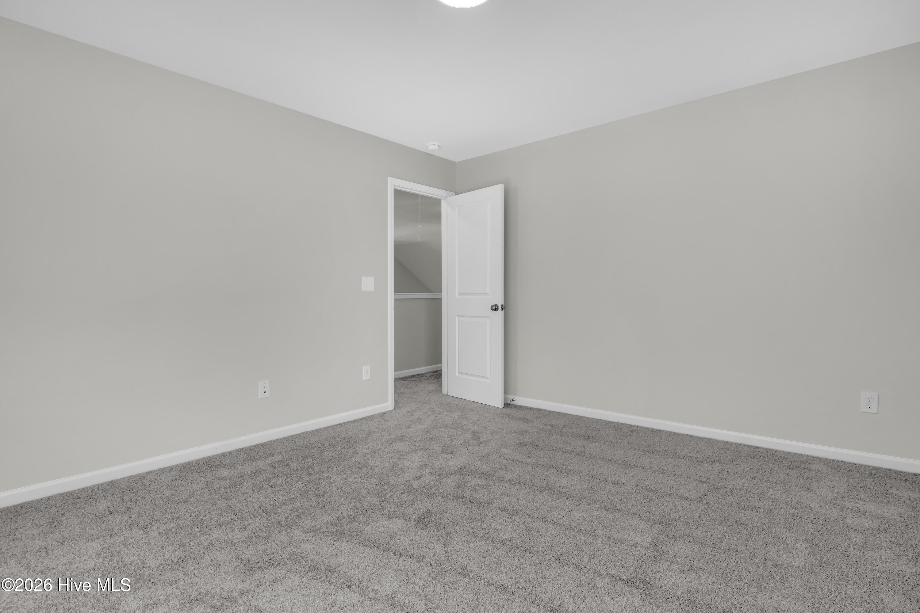 100552791 | Photo 54