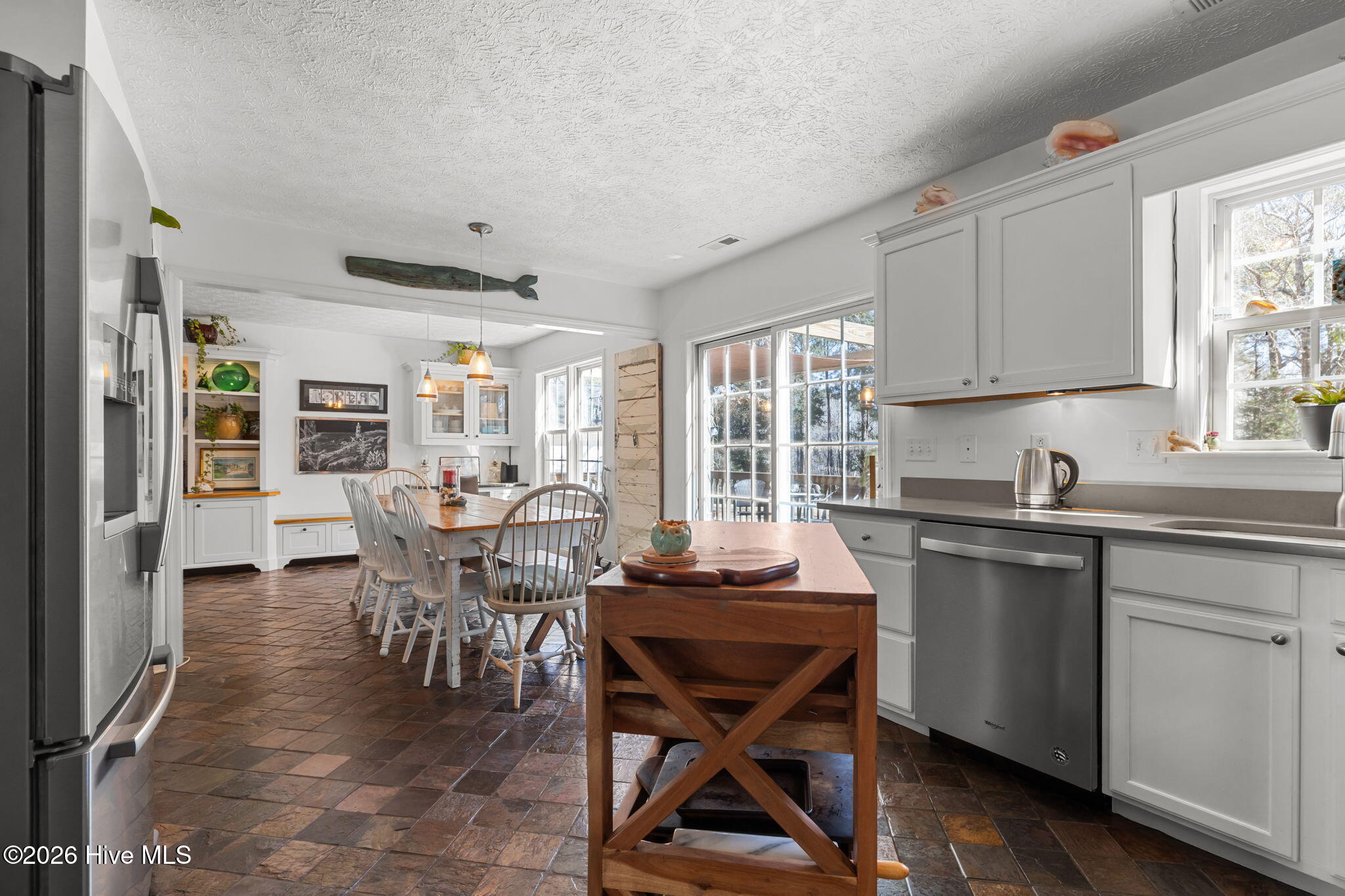 100558206 | Photo 14