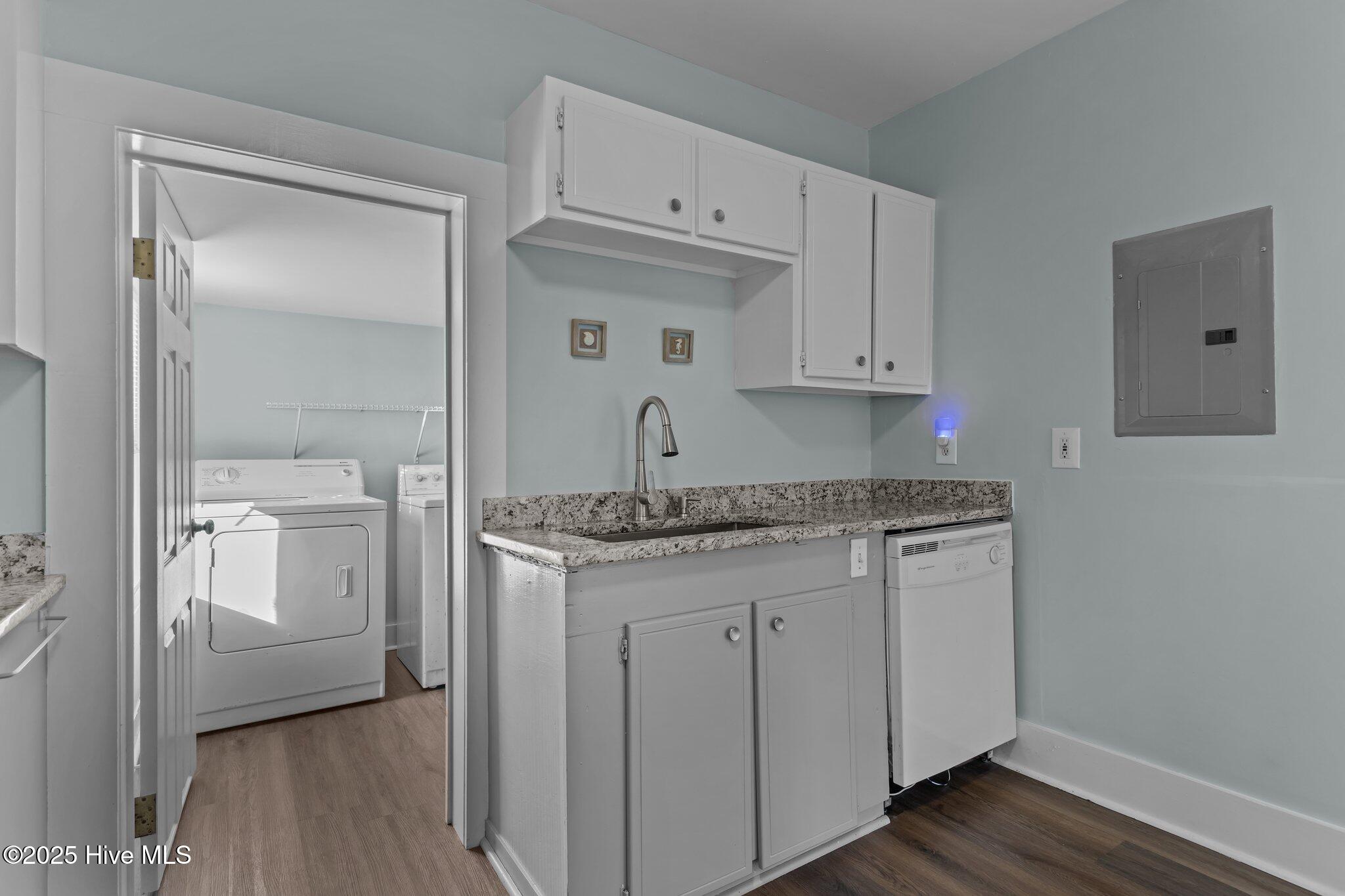 1406 Evans Street B,Morehead City