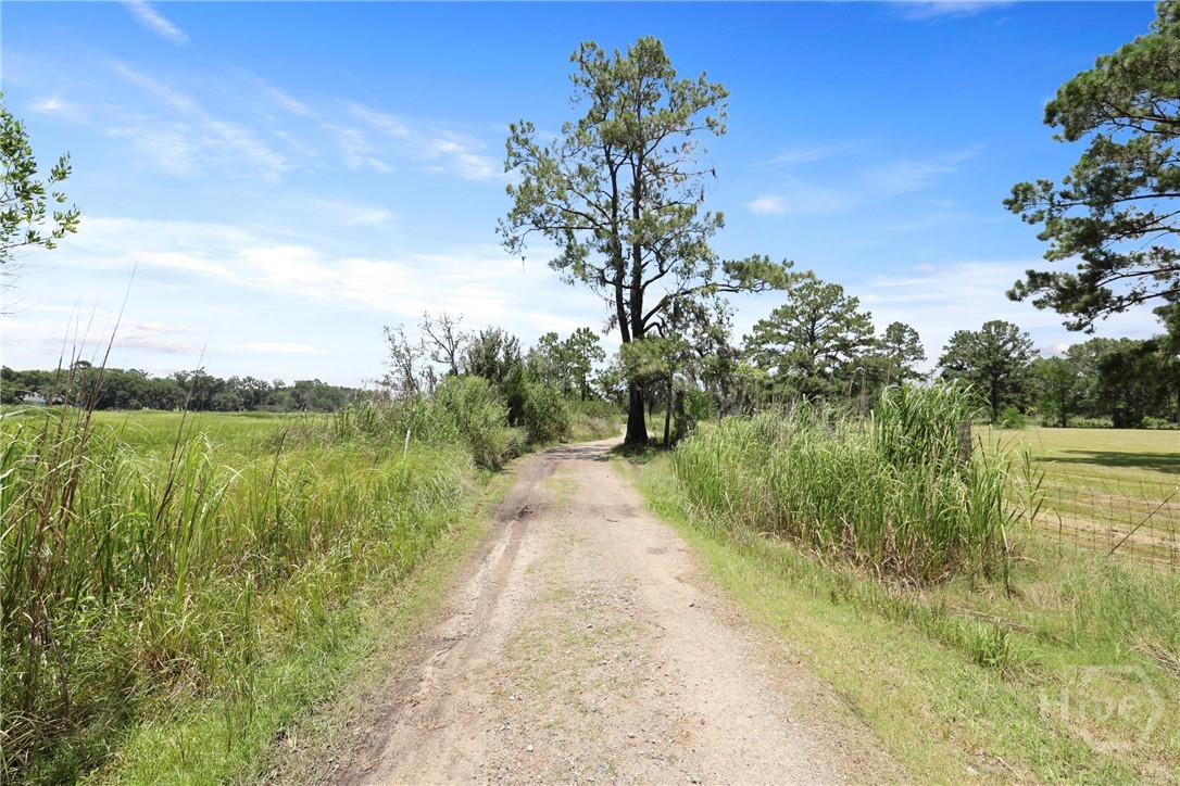 5747 Ogeechee Road, Savannah, GA, 31405