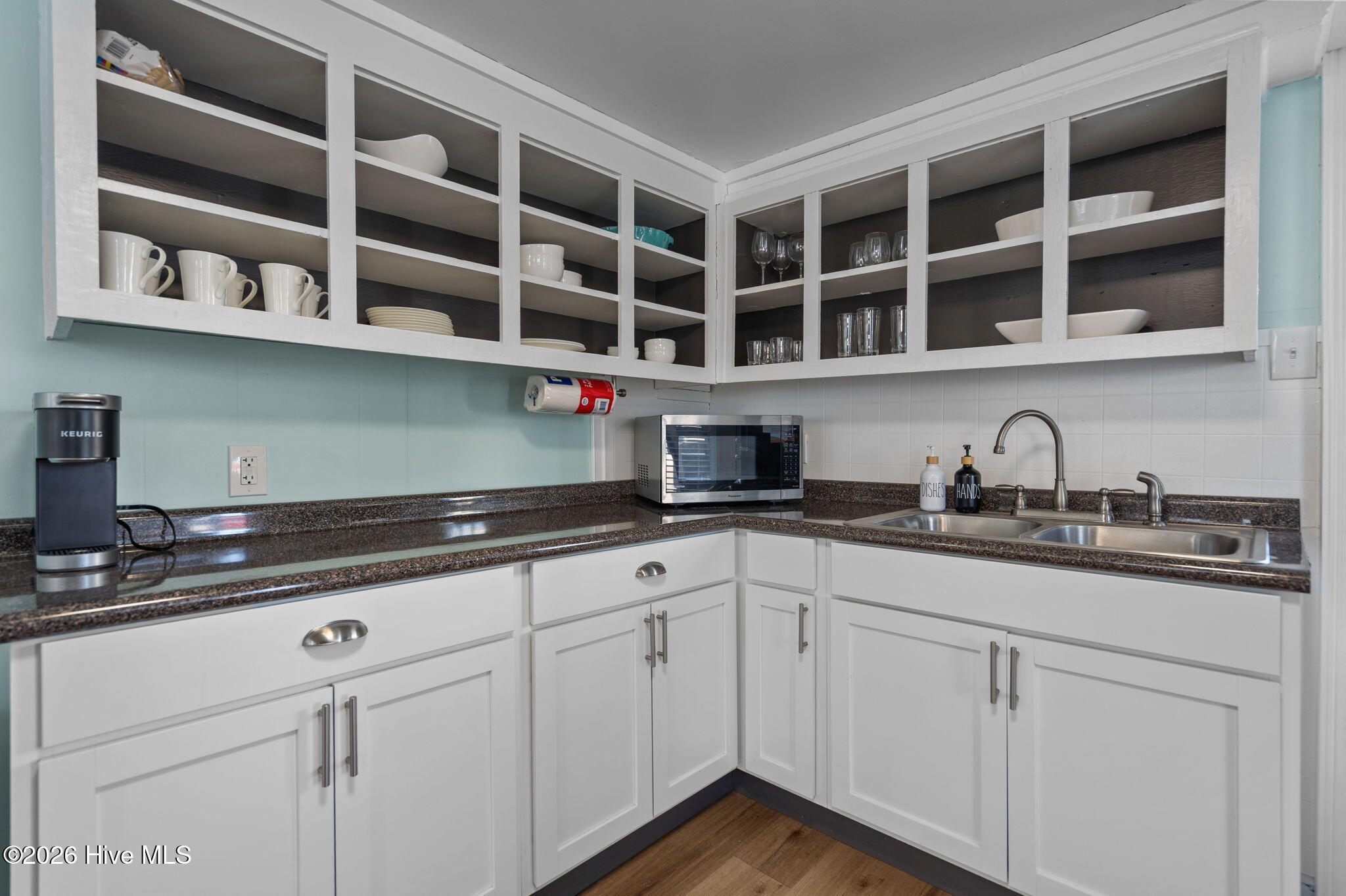 100552359 | Photo 63