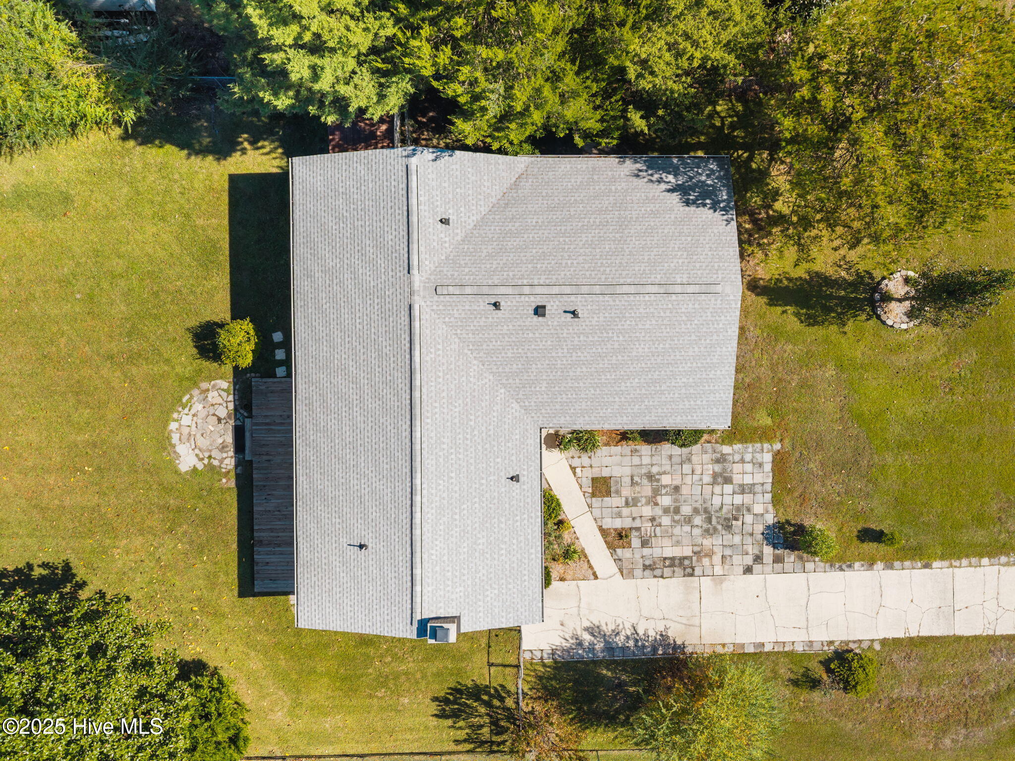 100515251 | Photo 38