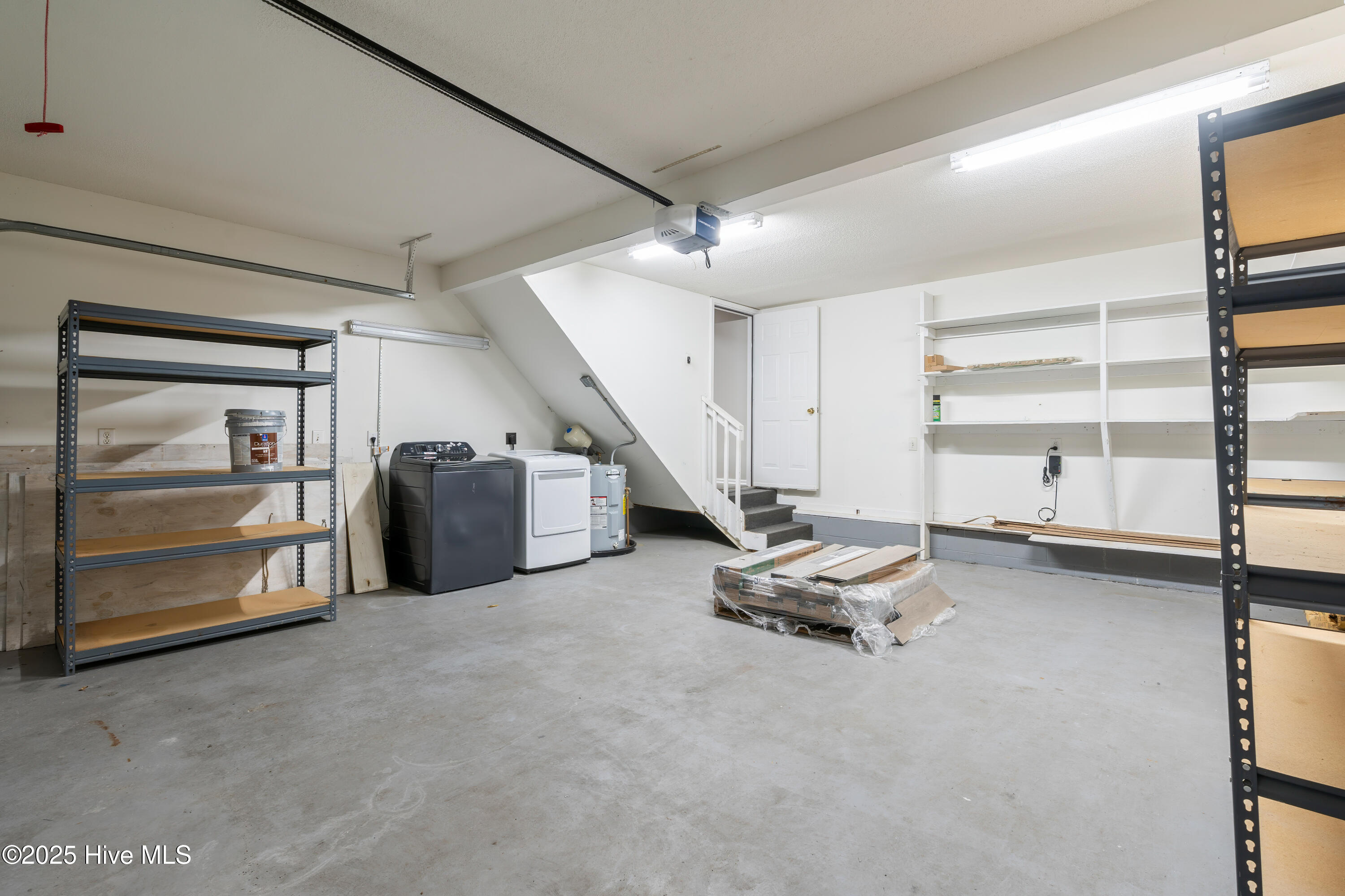 100543647 | Photo 20