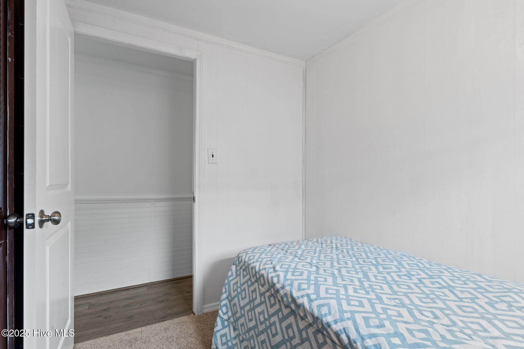 100521854 | Photo 17