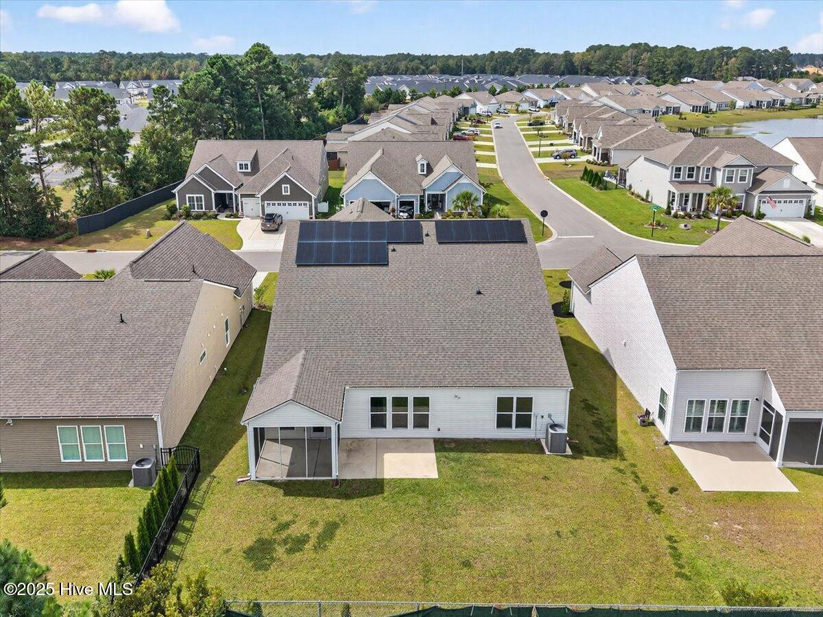 100532421 | Photo 51