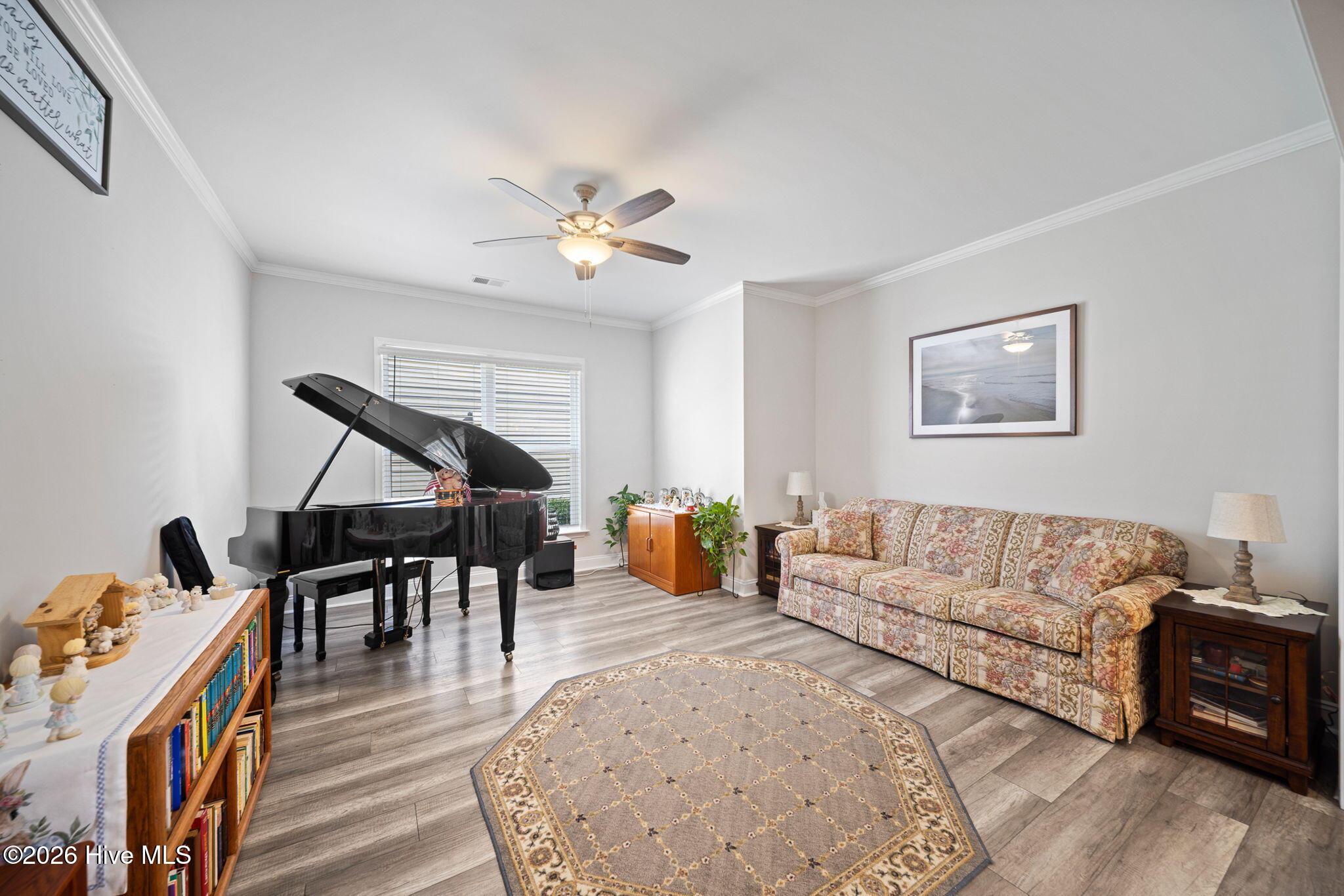 100564414 | Photo 21