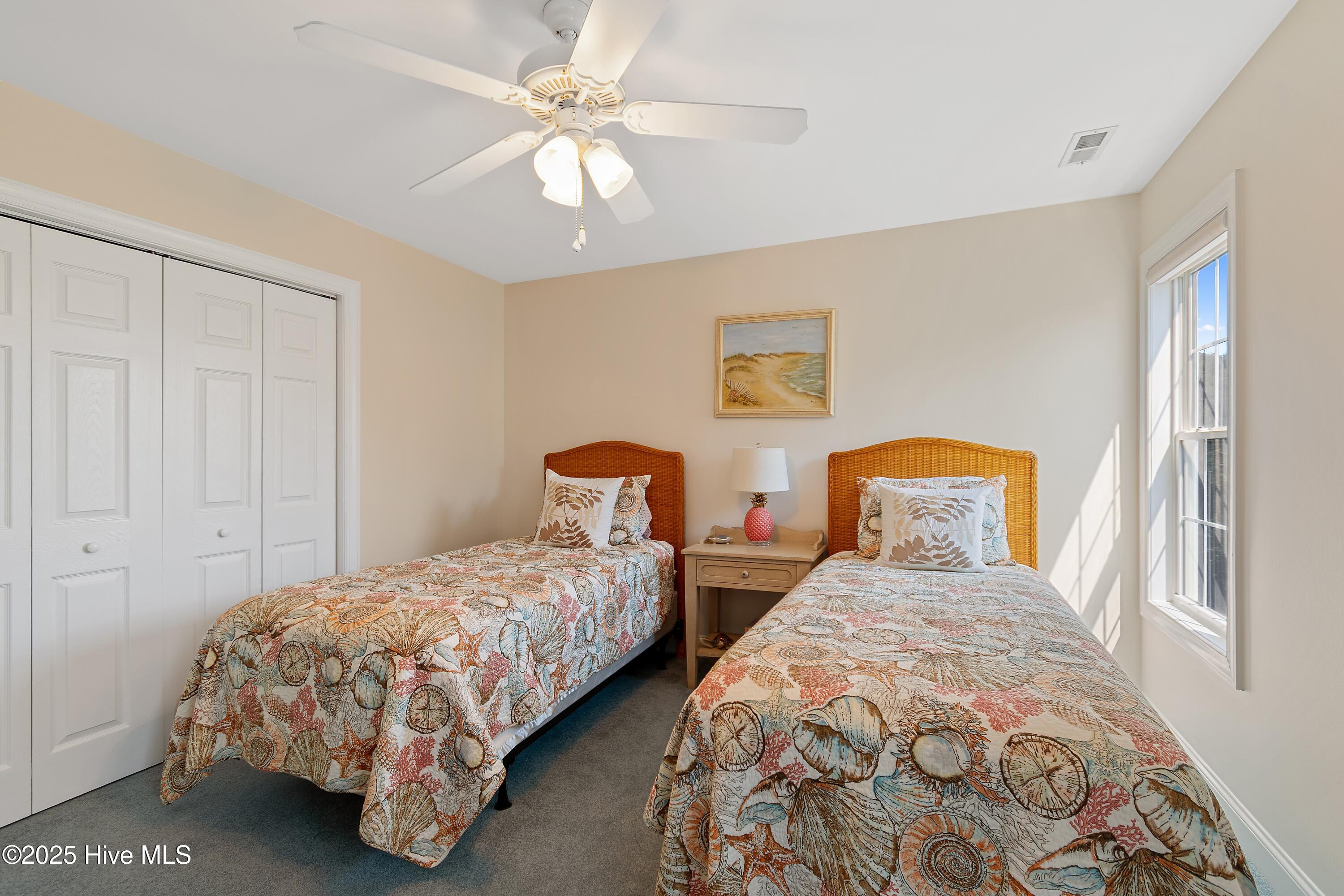 100533940 | Photo 60