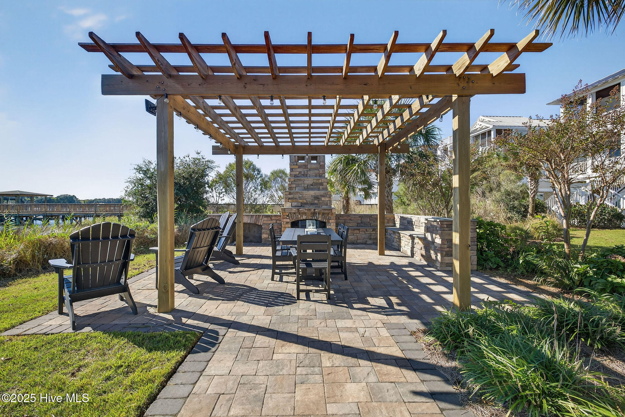 100537331 | Photo 42