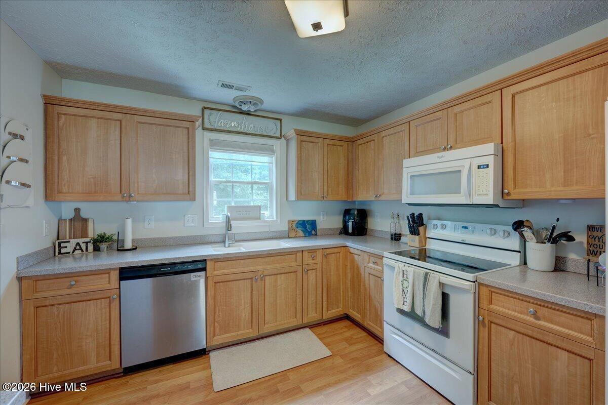 105 Croatan Woods Drive,New Bern