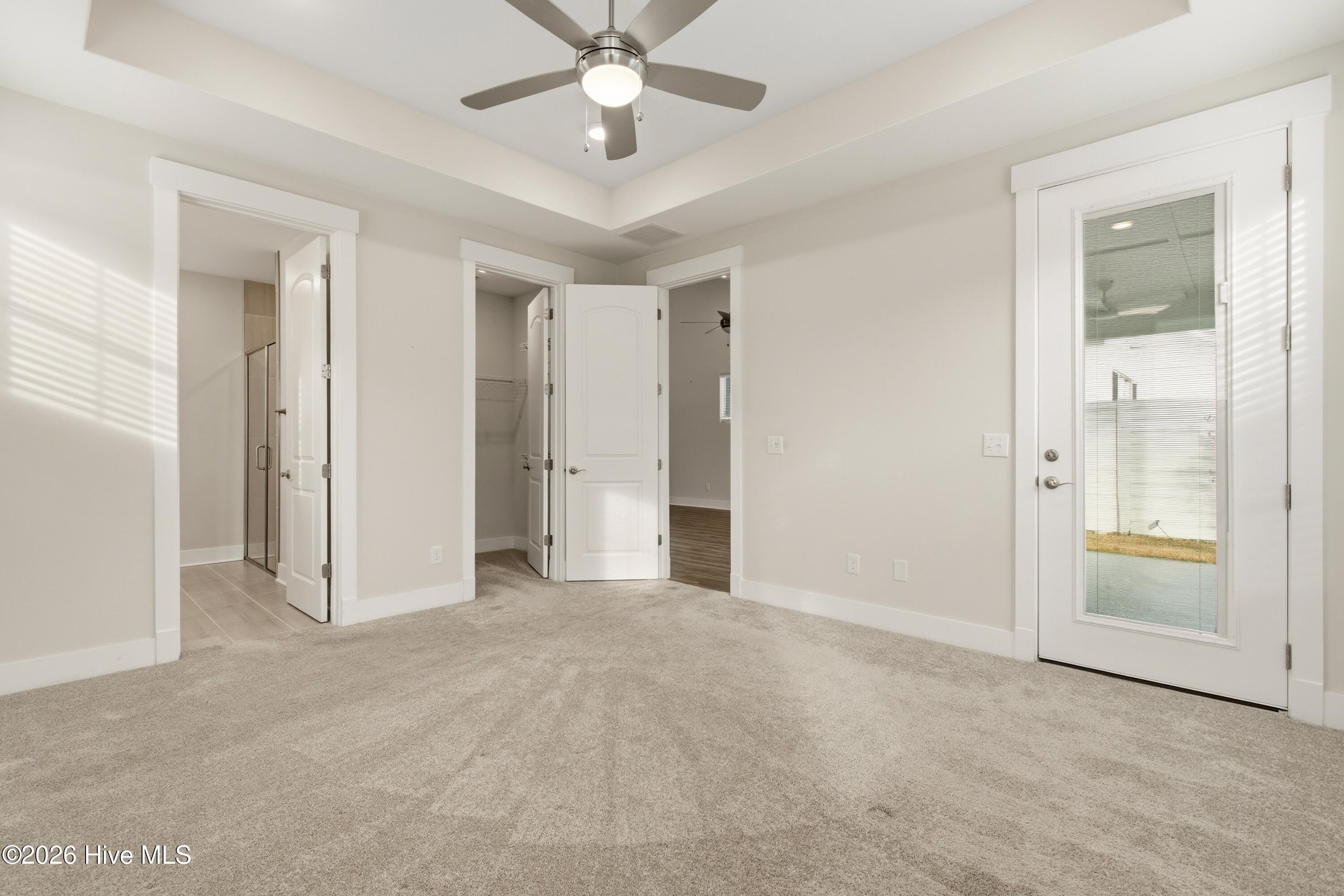 100558593 | Photo 25