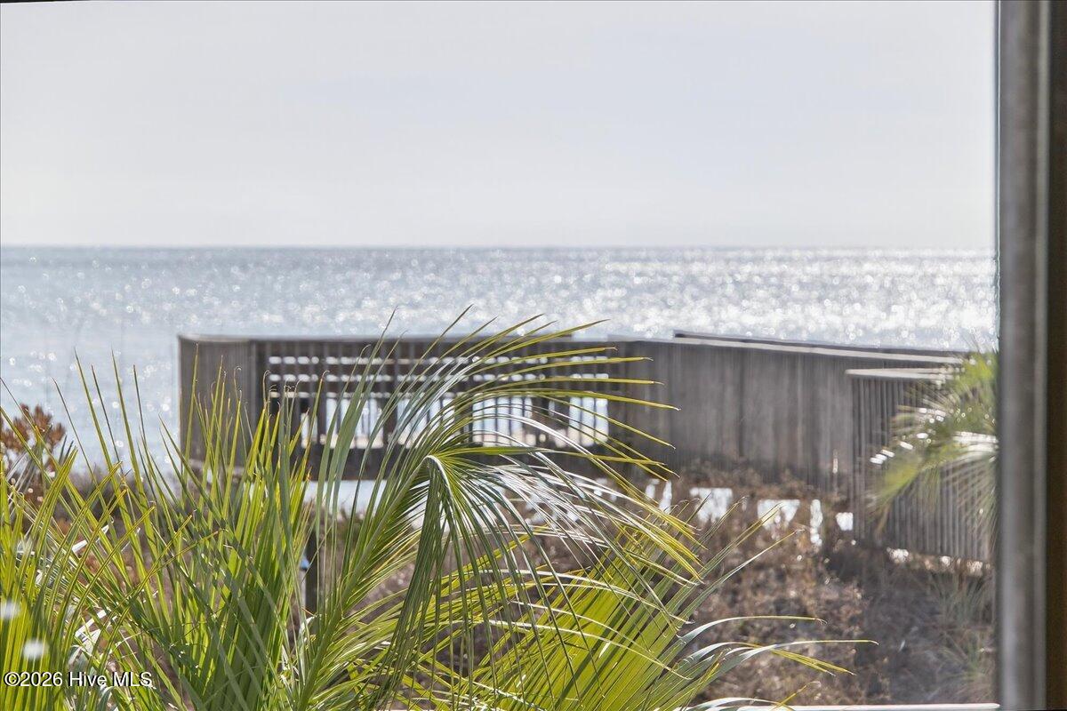 100549520 | Photo 27