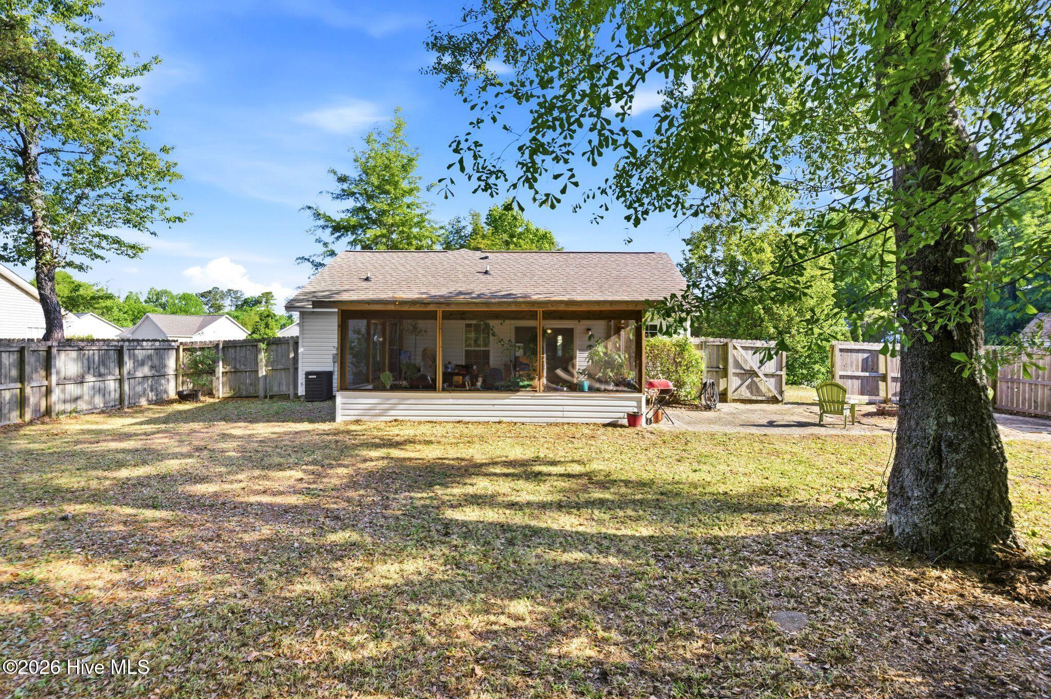 100567246 | Photo 41