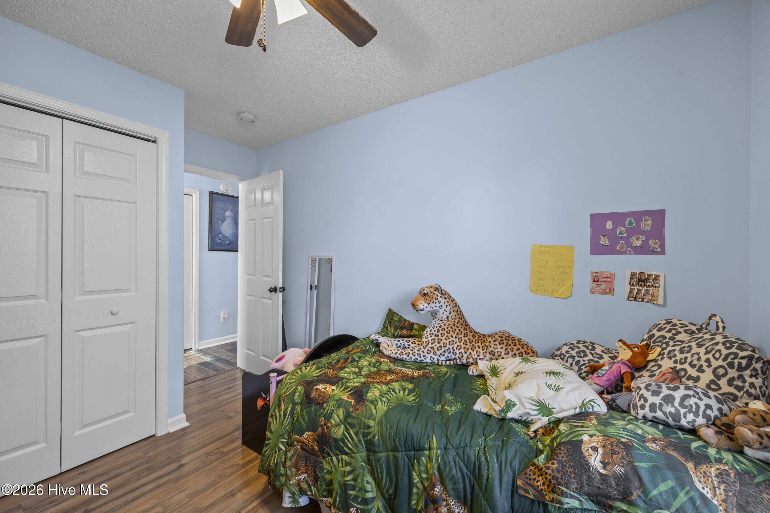 100549886 | Photo 22