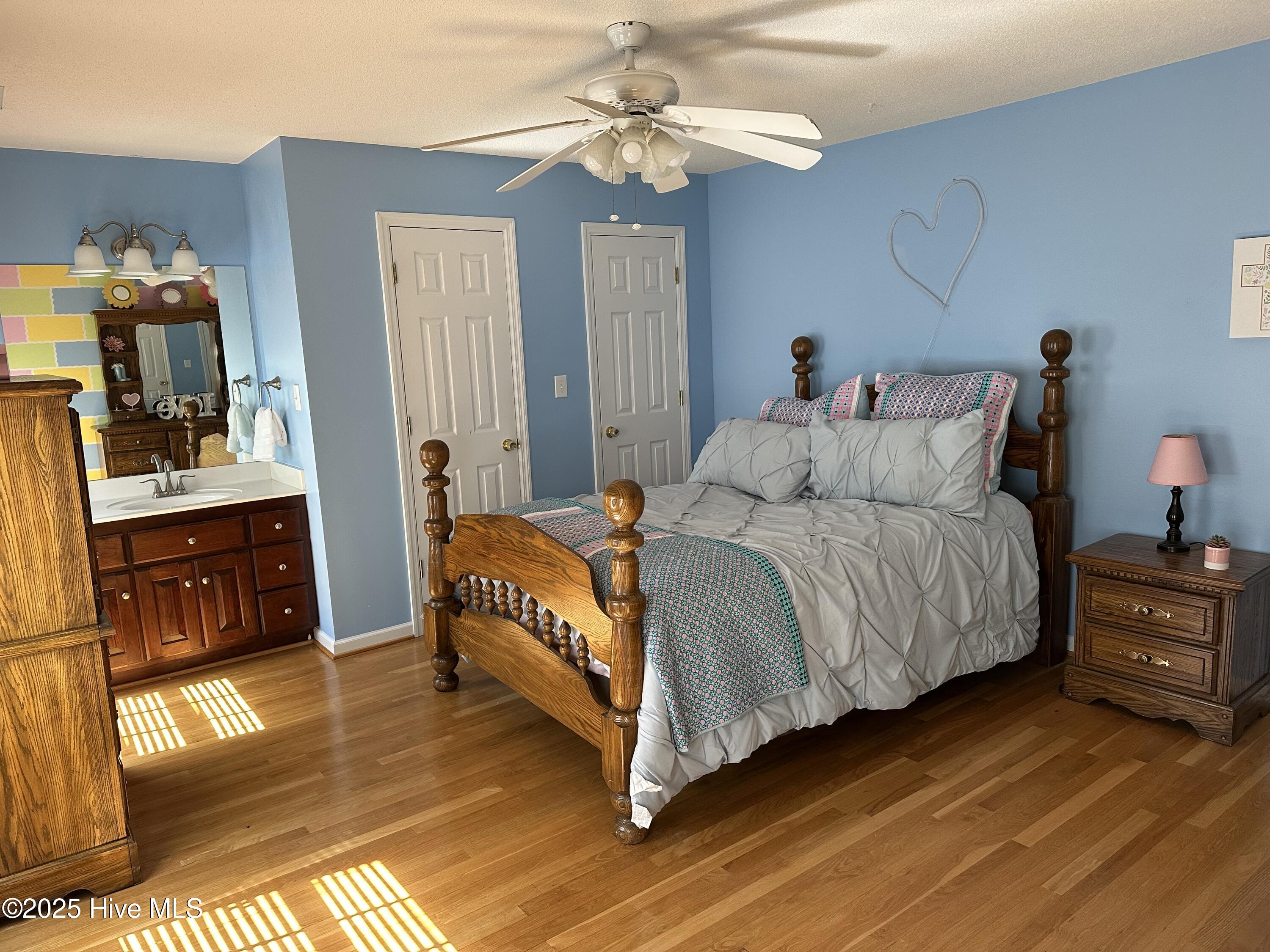 100514130 | Photo 88