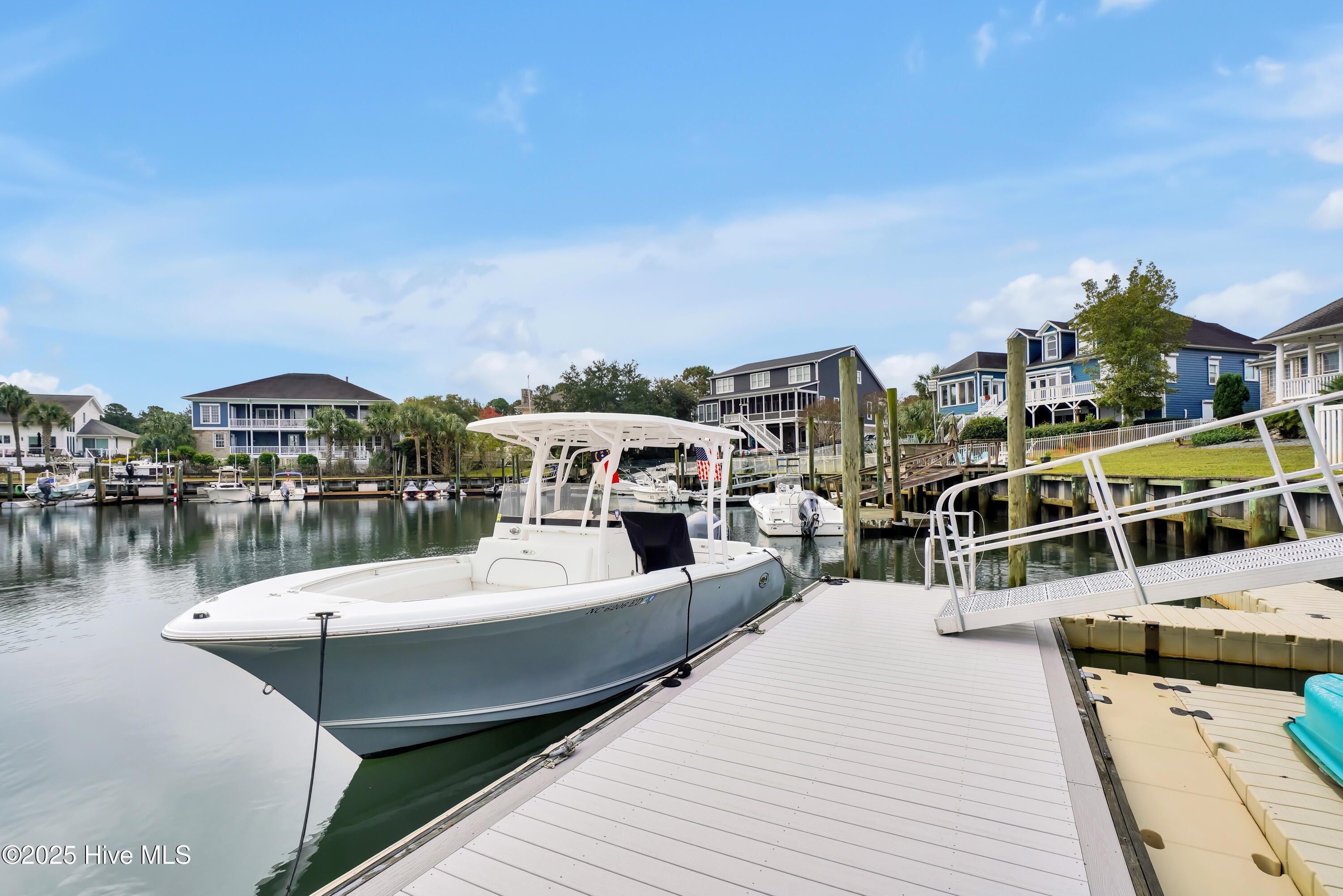 100540154 | Photo 35