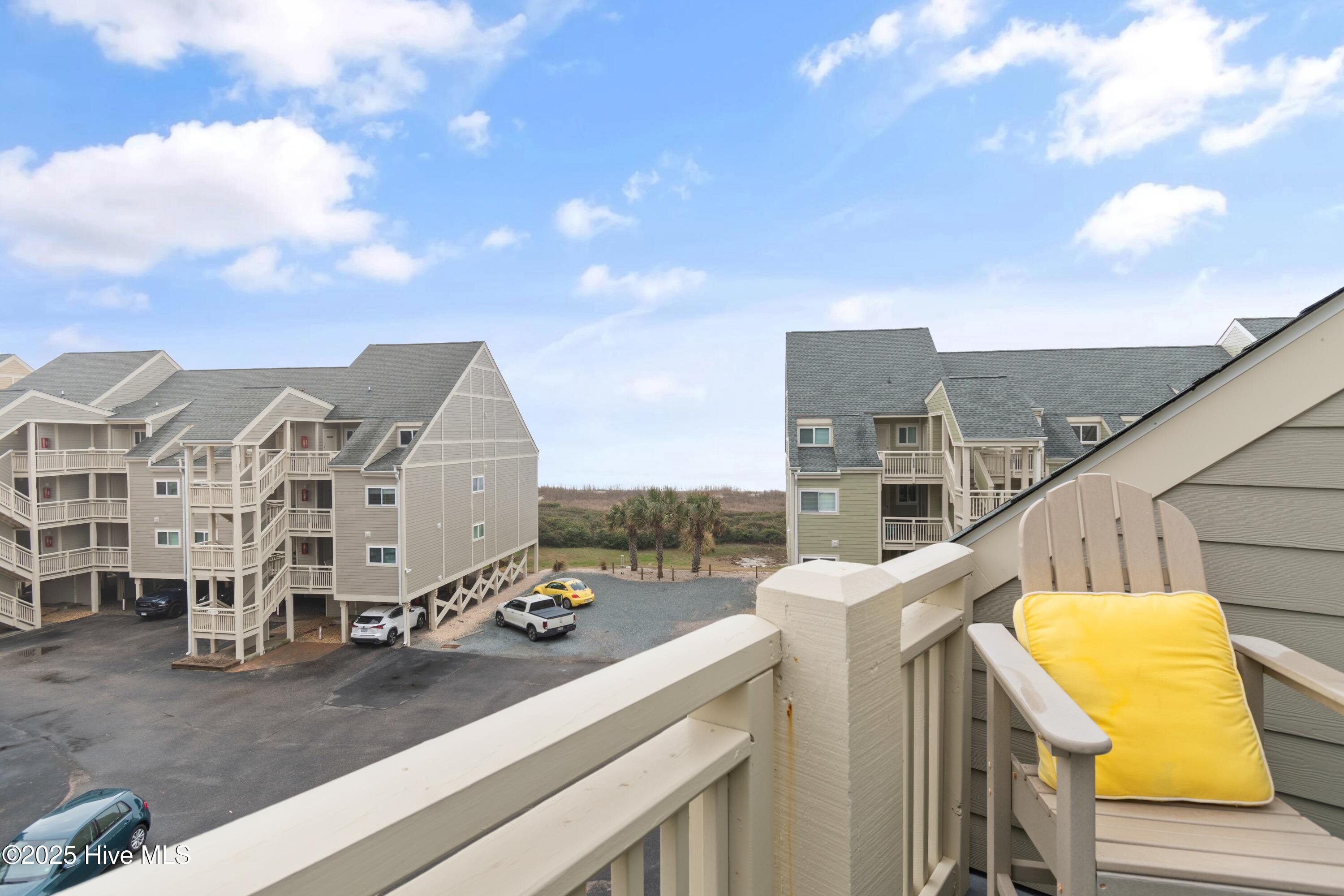 100533789 | Photo 14