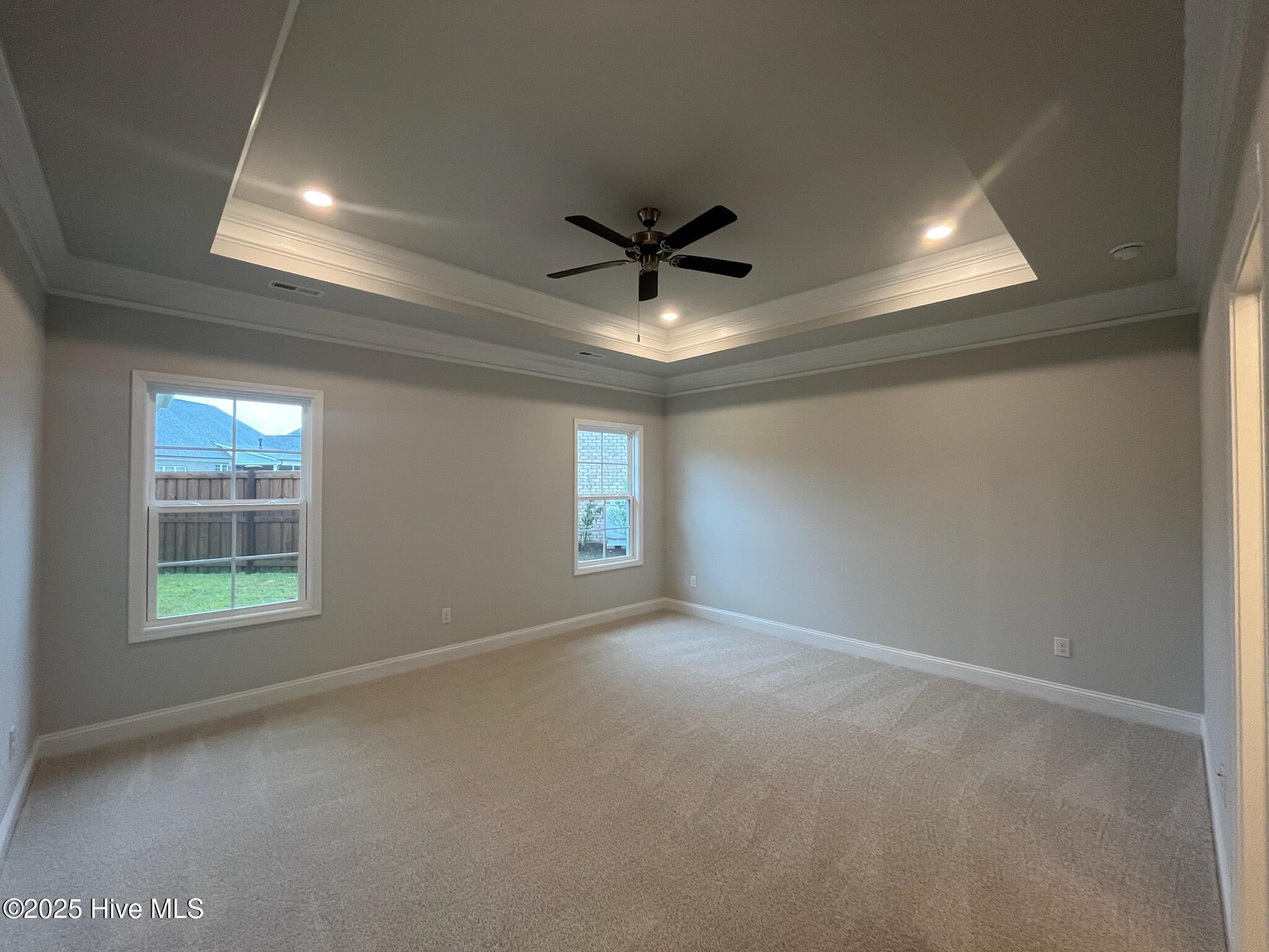 100447887 | Photo 24