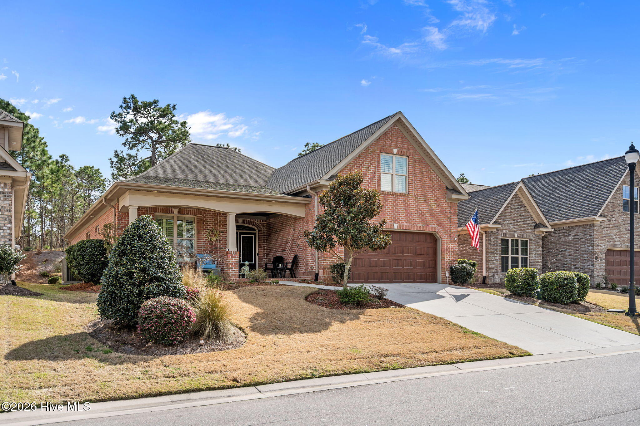 100565416 | Photo 52