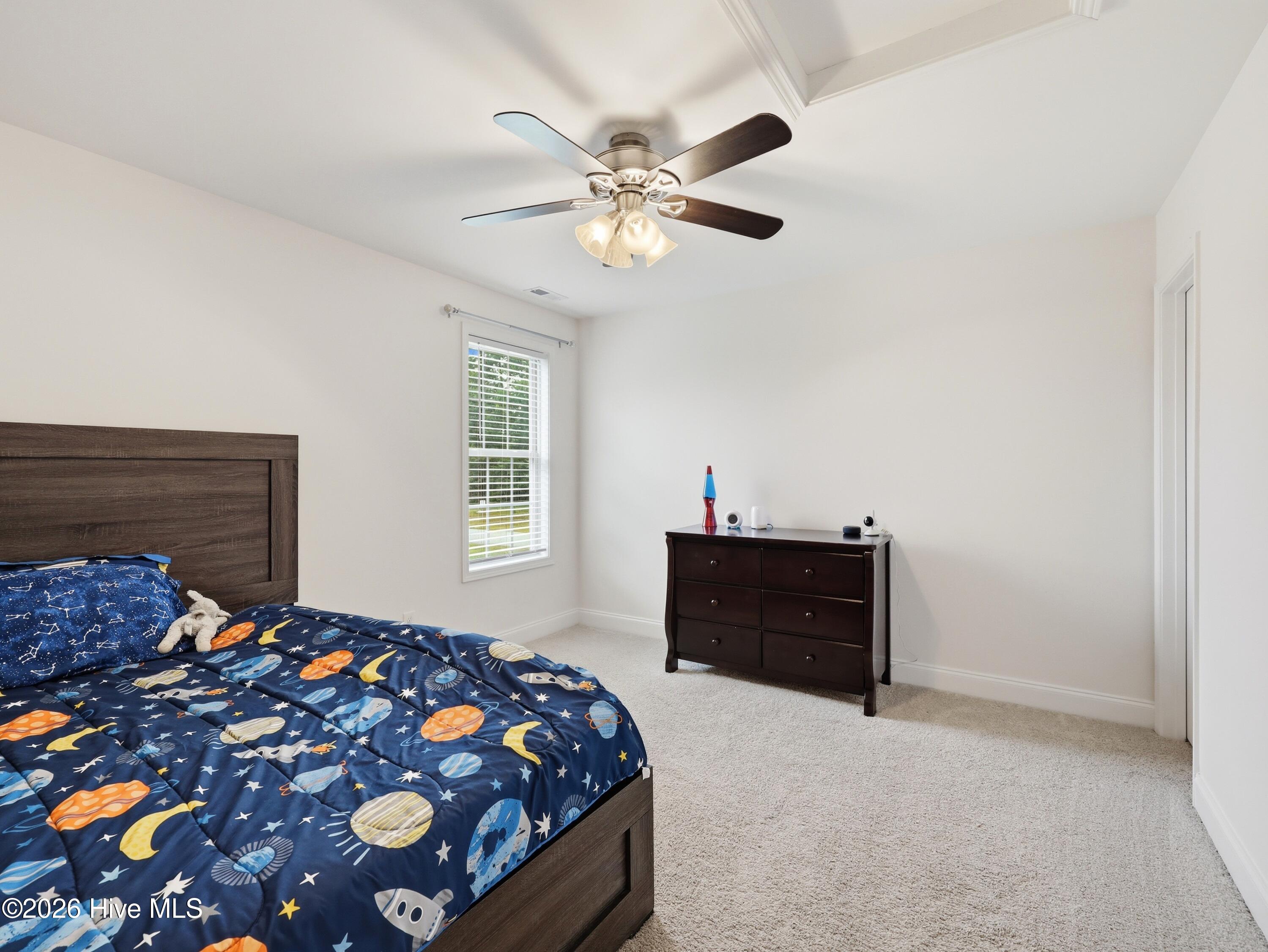 200 Wedgefield Circle,Maple Hill