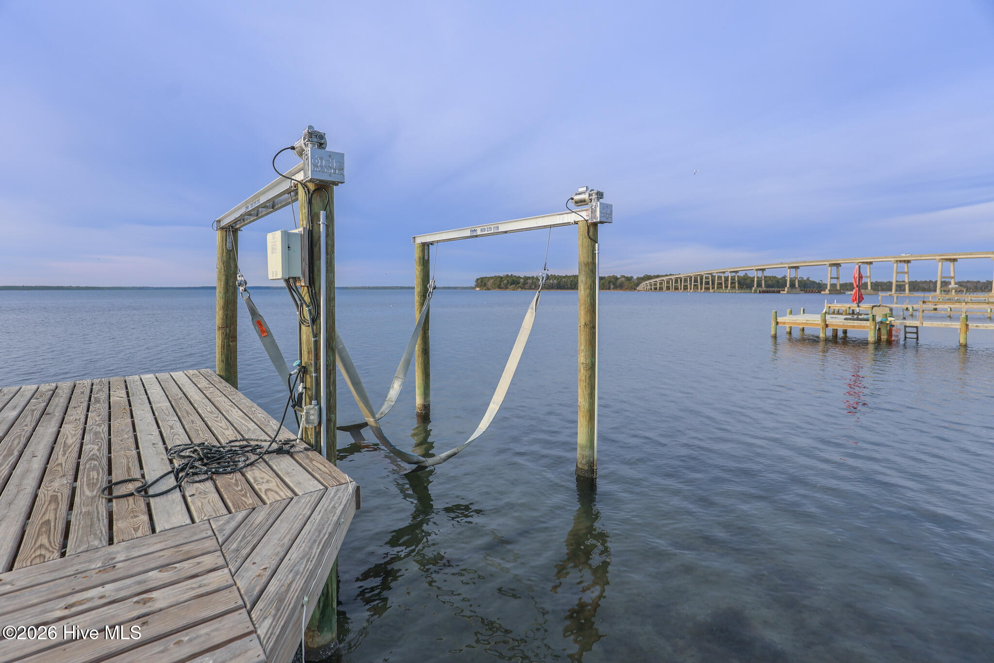 100556044 | Photo 66