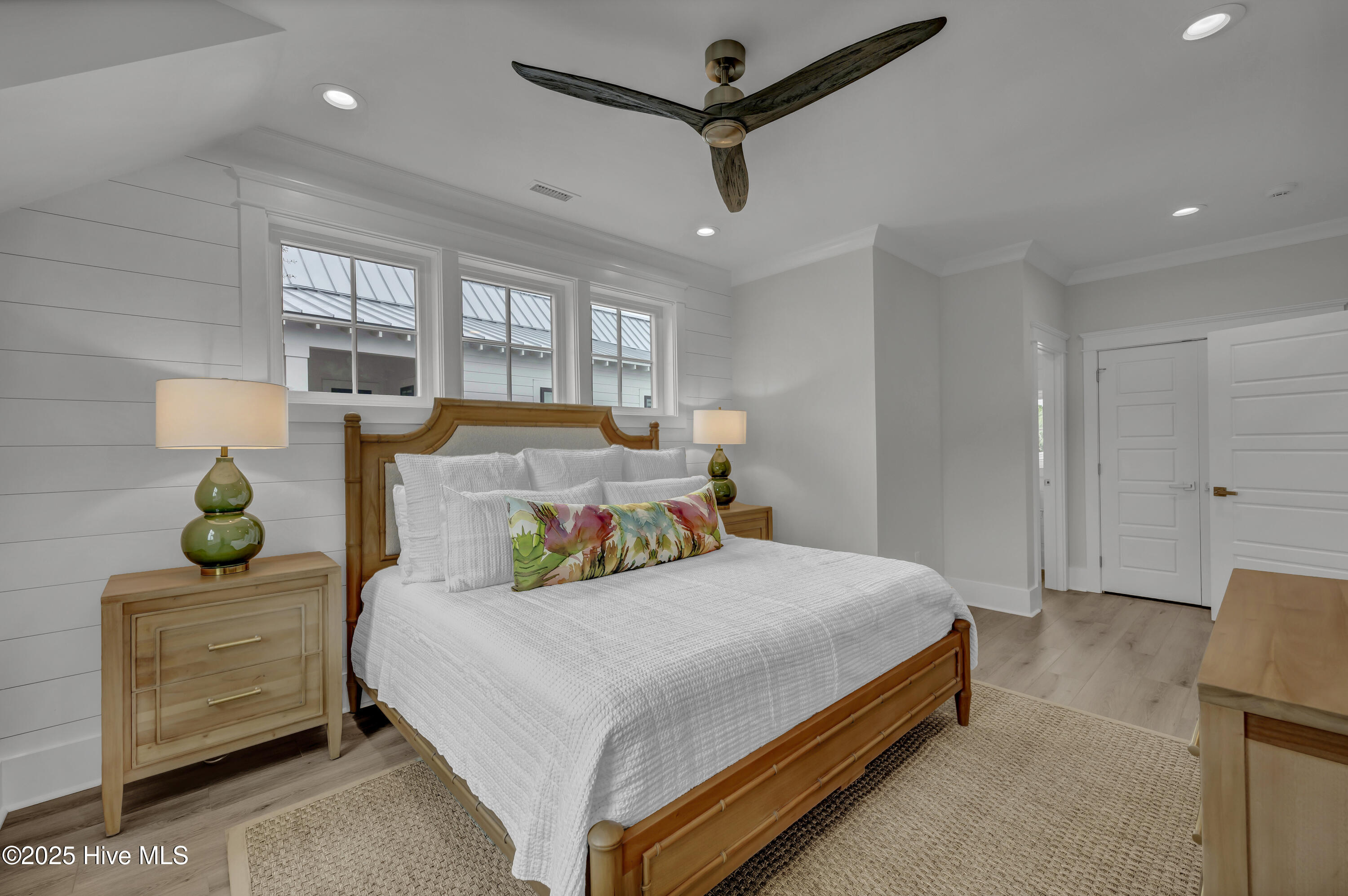 100507962 | Photo 27