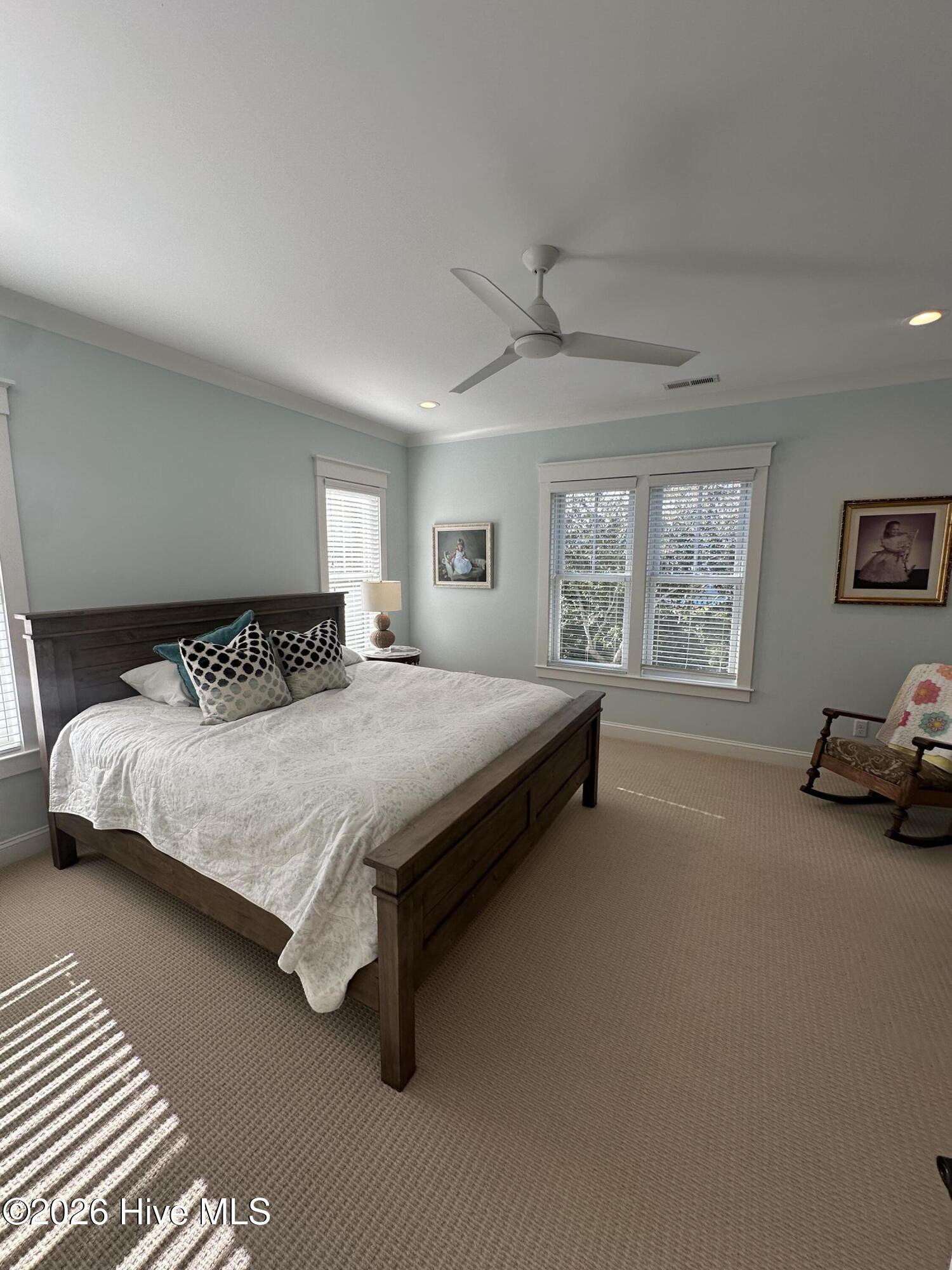 100562108 | Photo 26