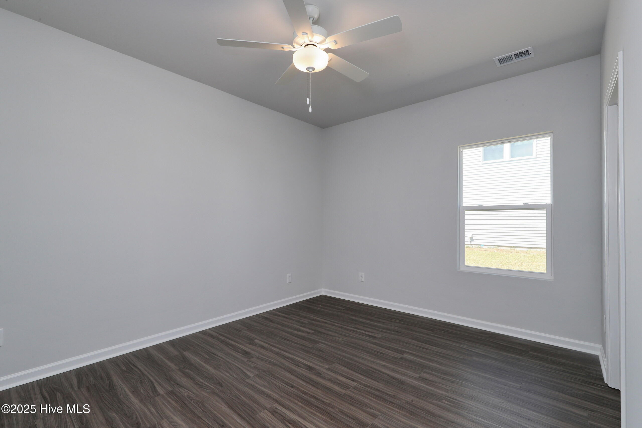 100517565 | Photo 23