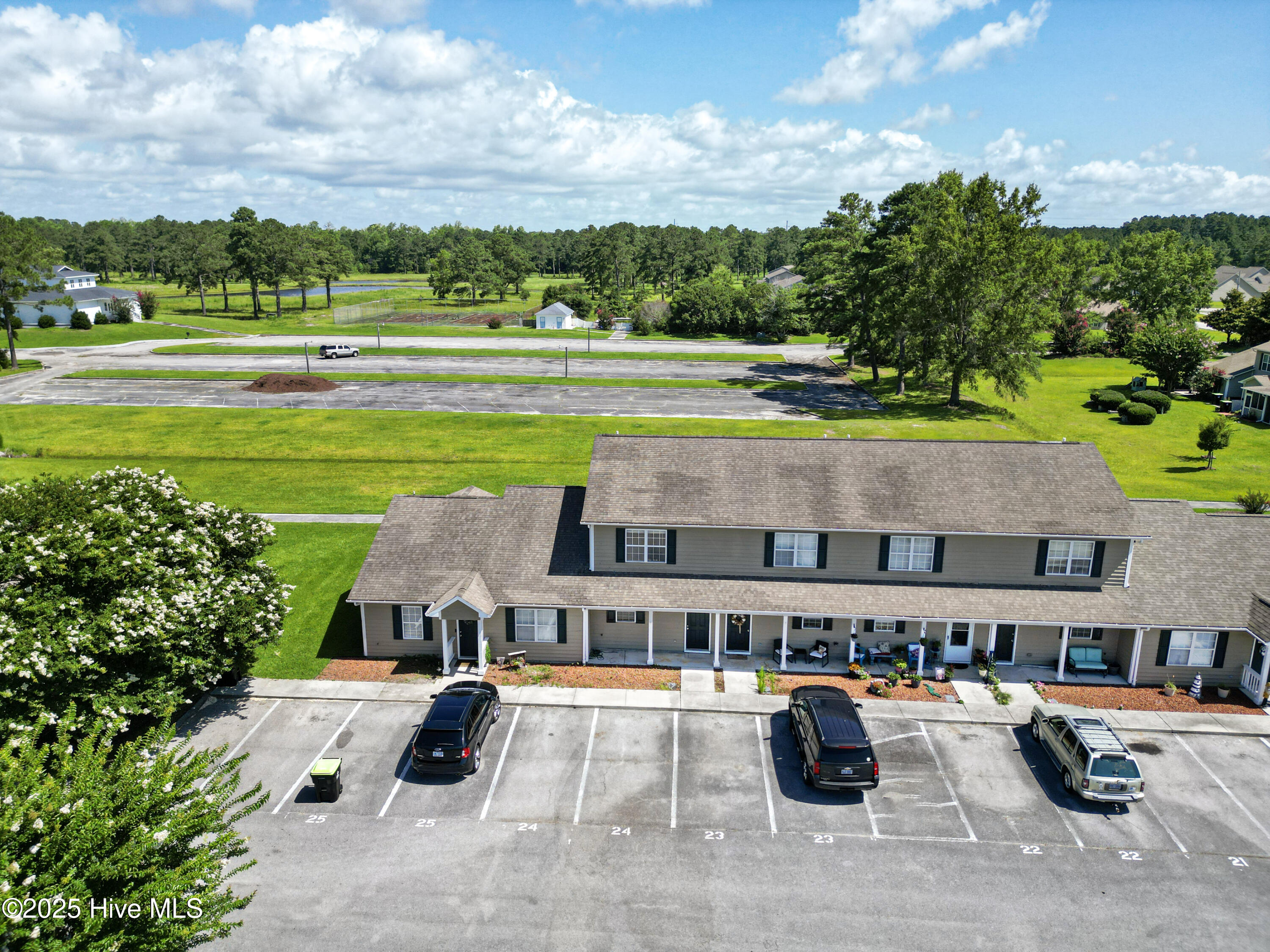 100529764 | Photo 23