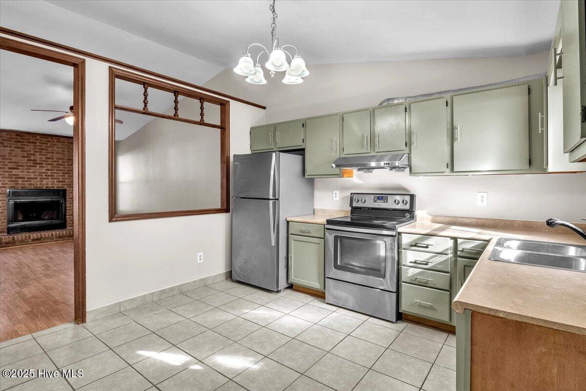 100545519 | Photo 10