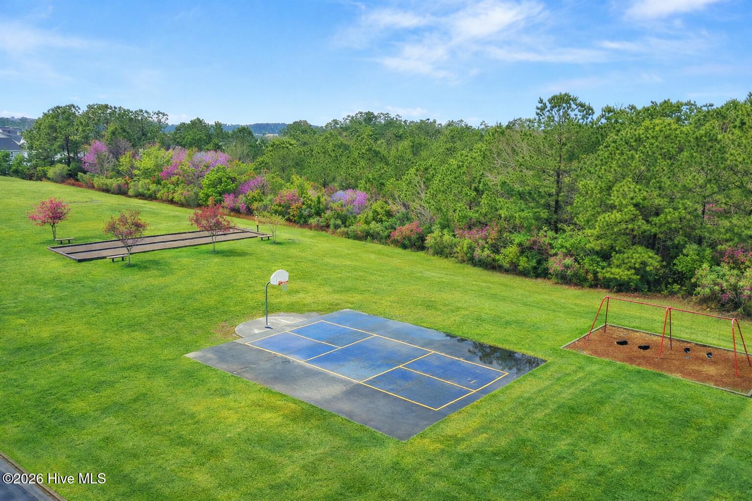 100552325 | Photo 53