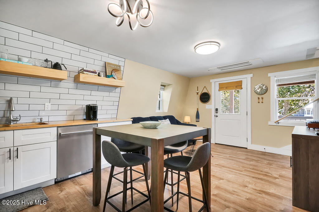 100538835 | Photo 17