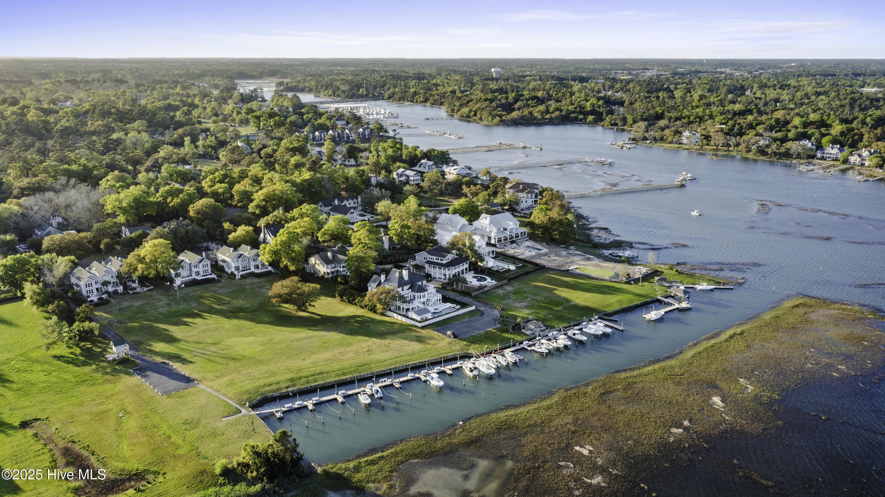 034_6412_westport_dr_exterior-27_454