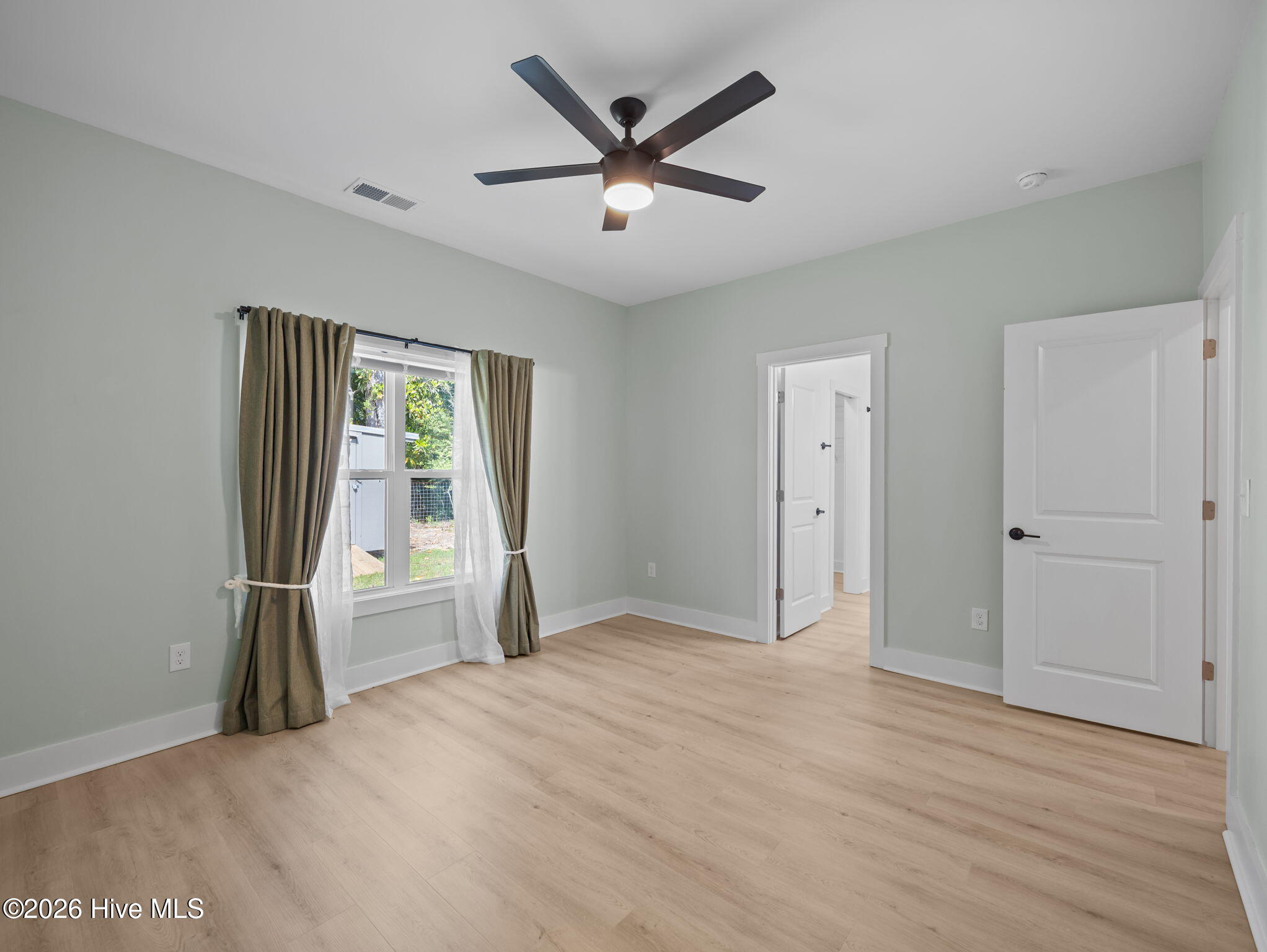 609 N Timberly Lane, Burgaw, NC 28425 – photo 11: 19-web-or-mls-609 N Timberly Ln 45